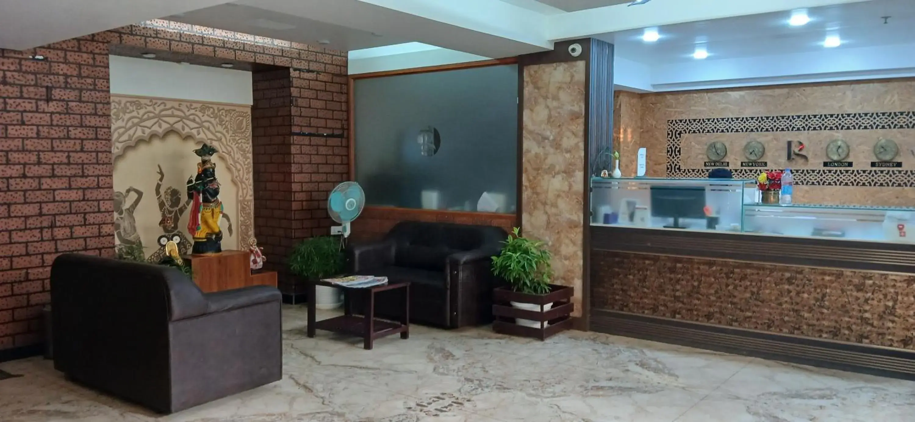 Property building in HOTEL PANKAJ RESIDENCY Property building in HOTEL PANKAJ RESIDENCY