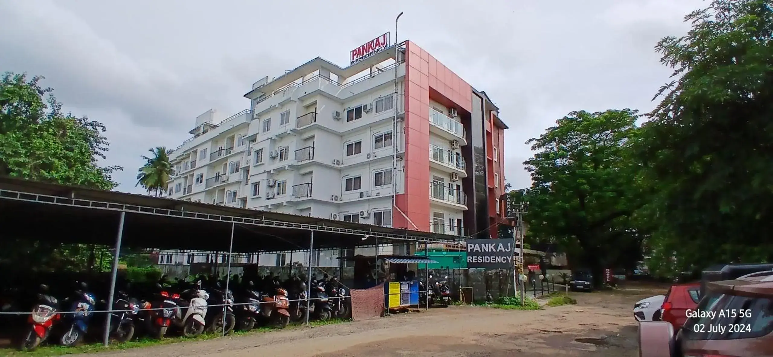 Property building in HOTEL PANKAJ RESIDENCY Property building in HOTEL PANKAJ RESIDENCY