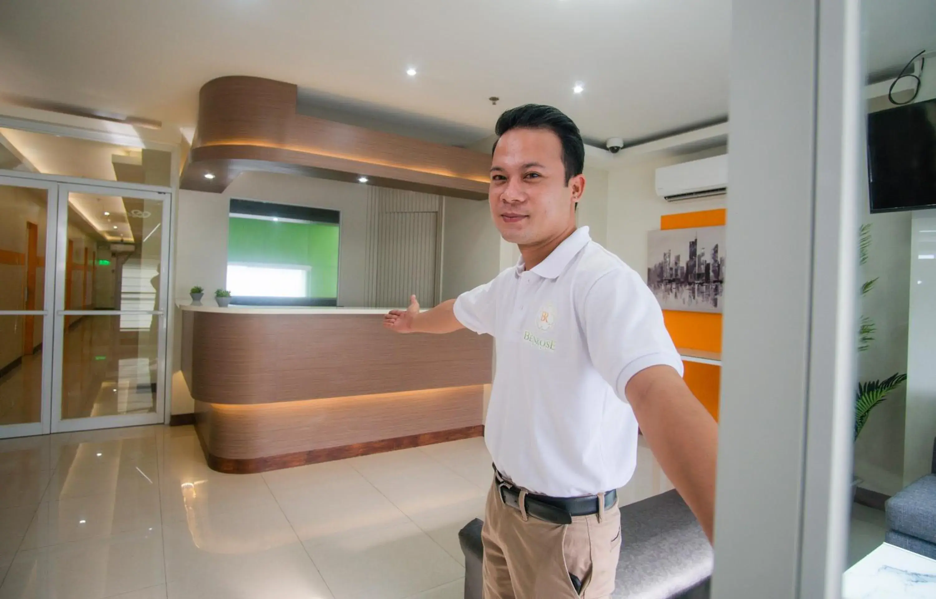 Facade/entrance in Benrose Hotel Facade/entrance in Benrose Hotel