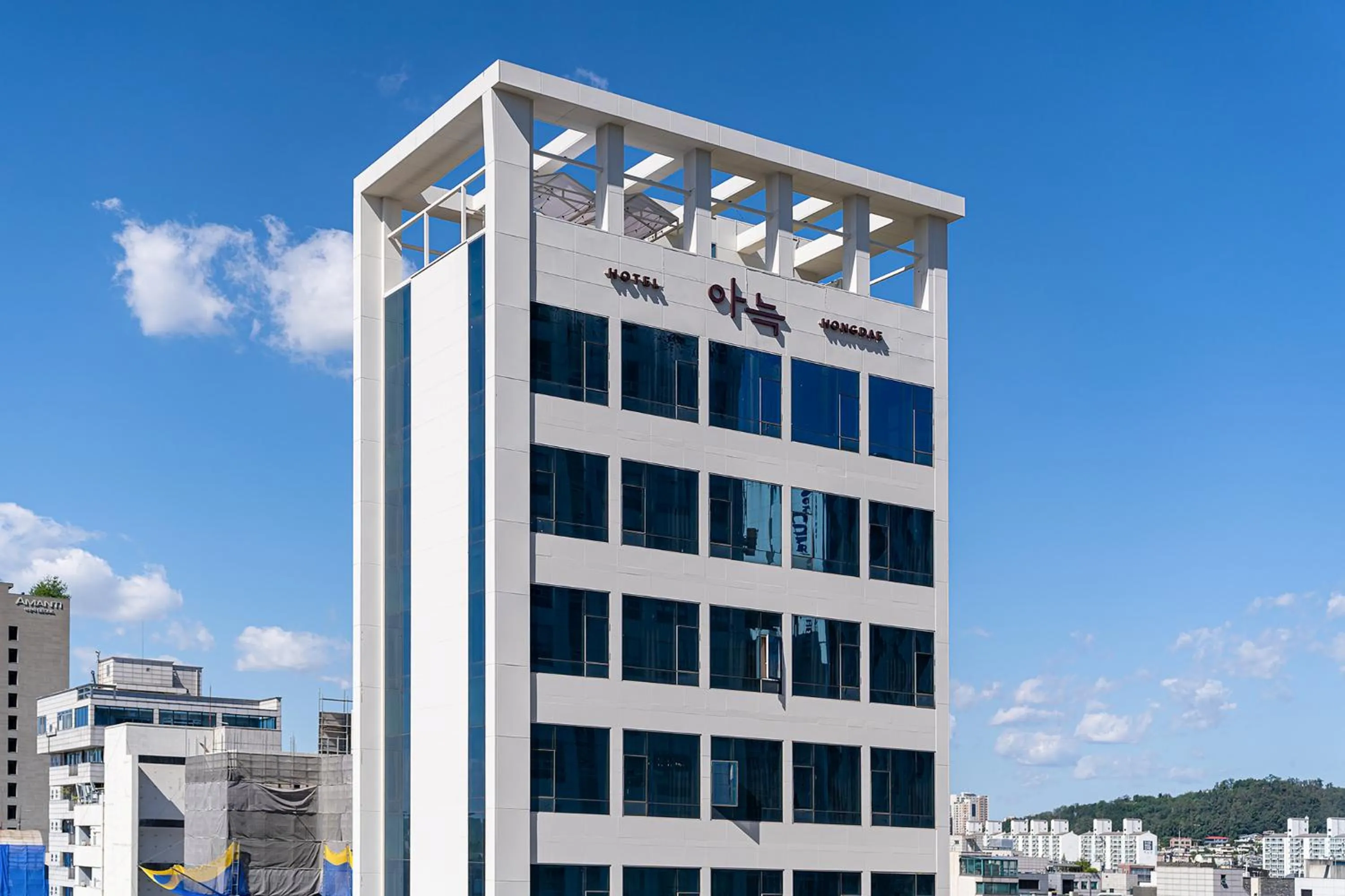 Property building in Aank Hotel Hongdae