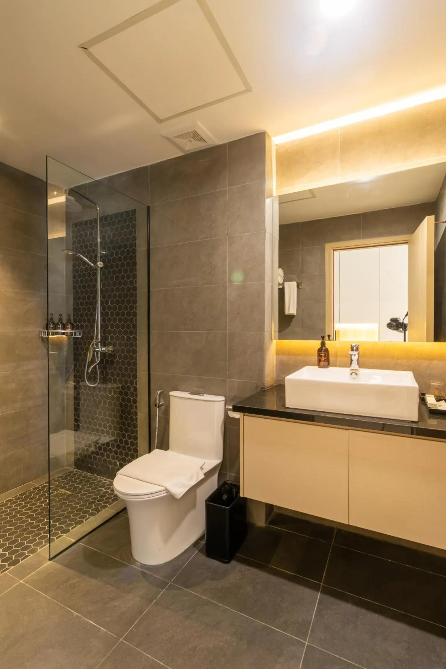 Bathroom in CDX RESIDENCE