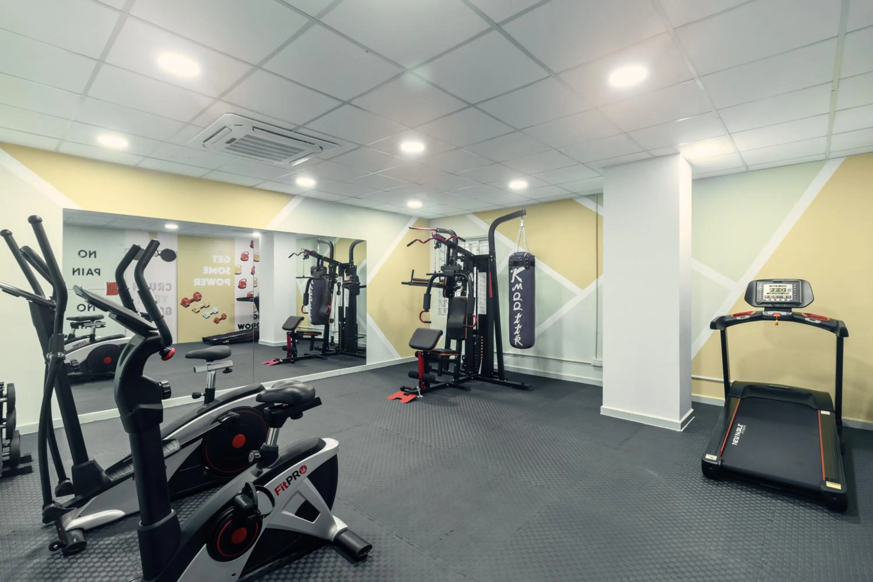 Fitness centre/facilities in CDX RESIDENCE