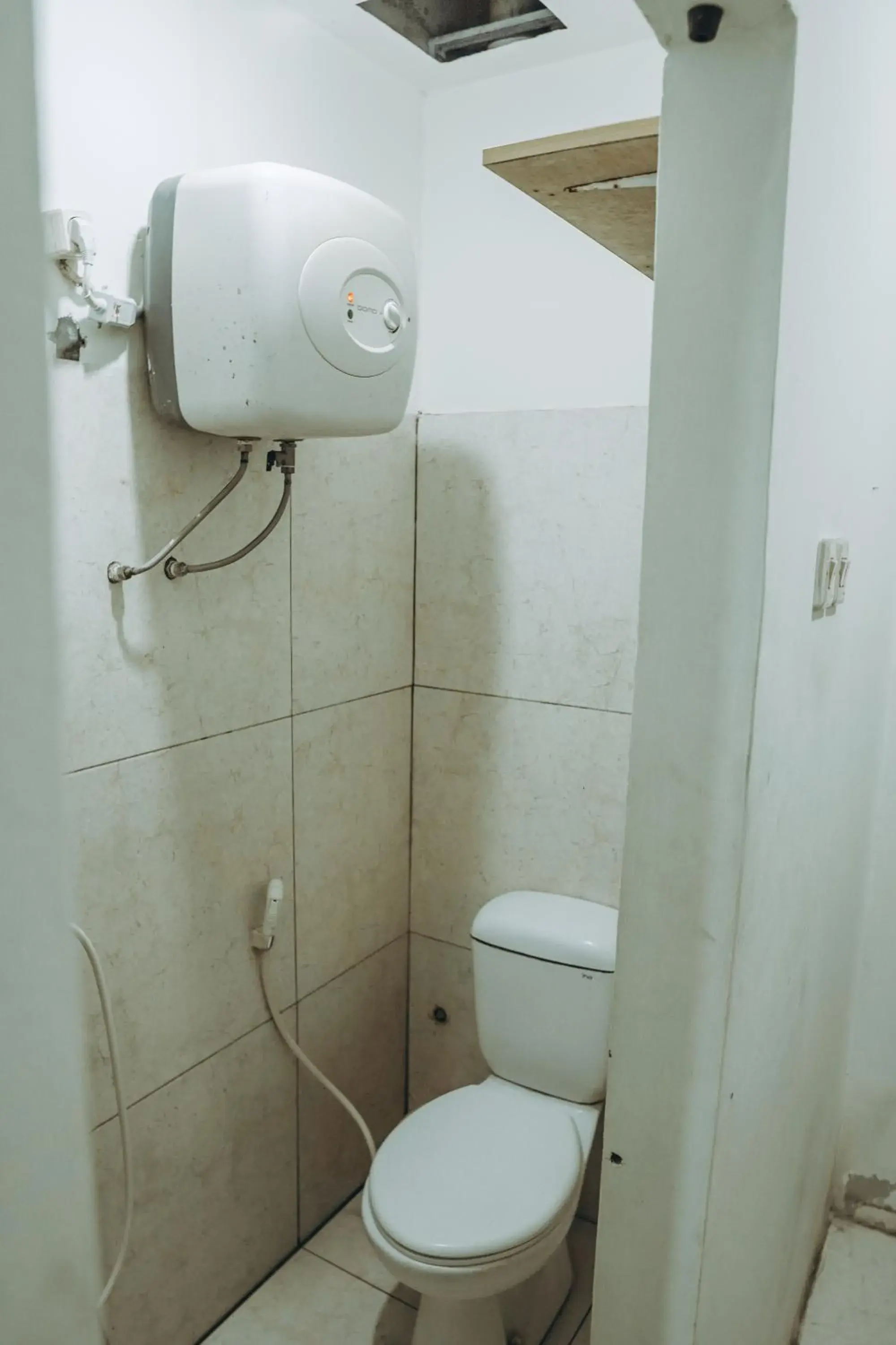 Bathroom in DS CoLive Siliwangi