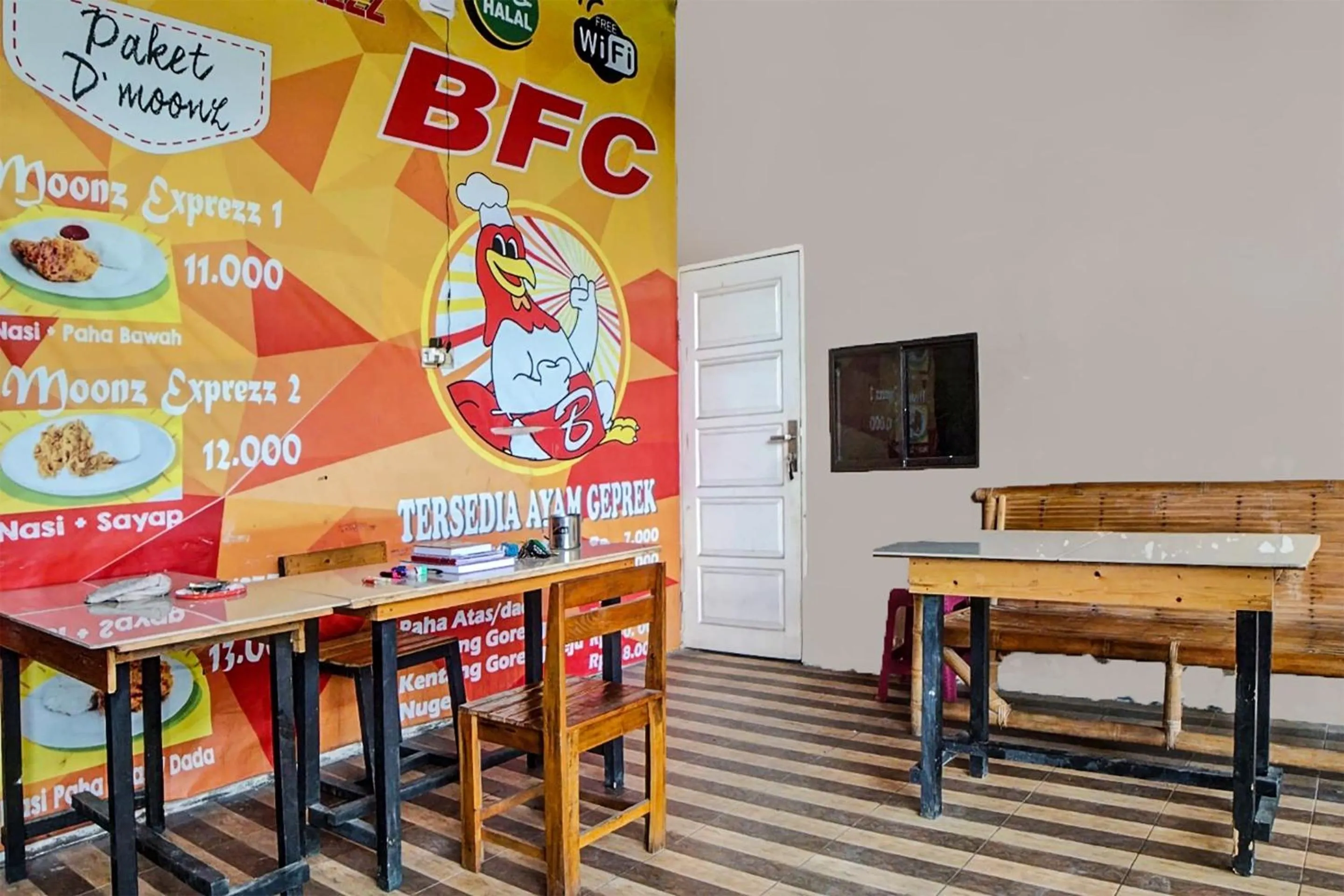 Lobby or reception in Hotel O N Guesthouse