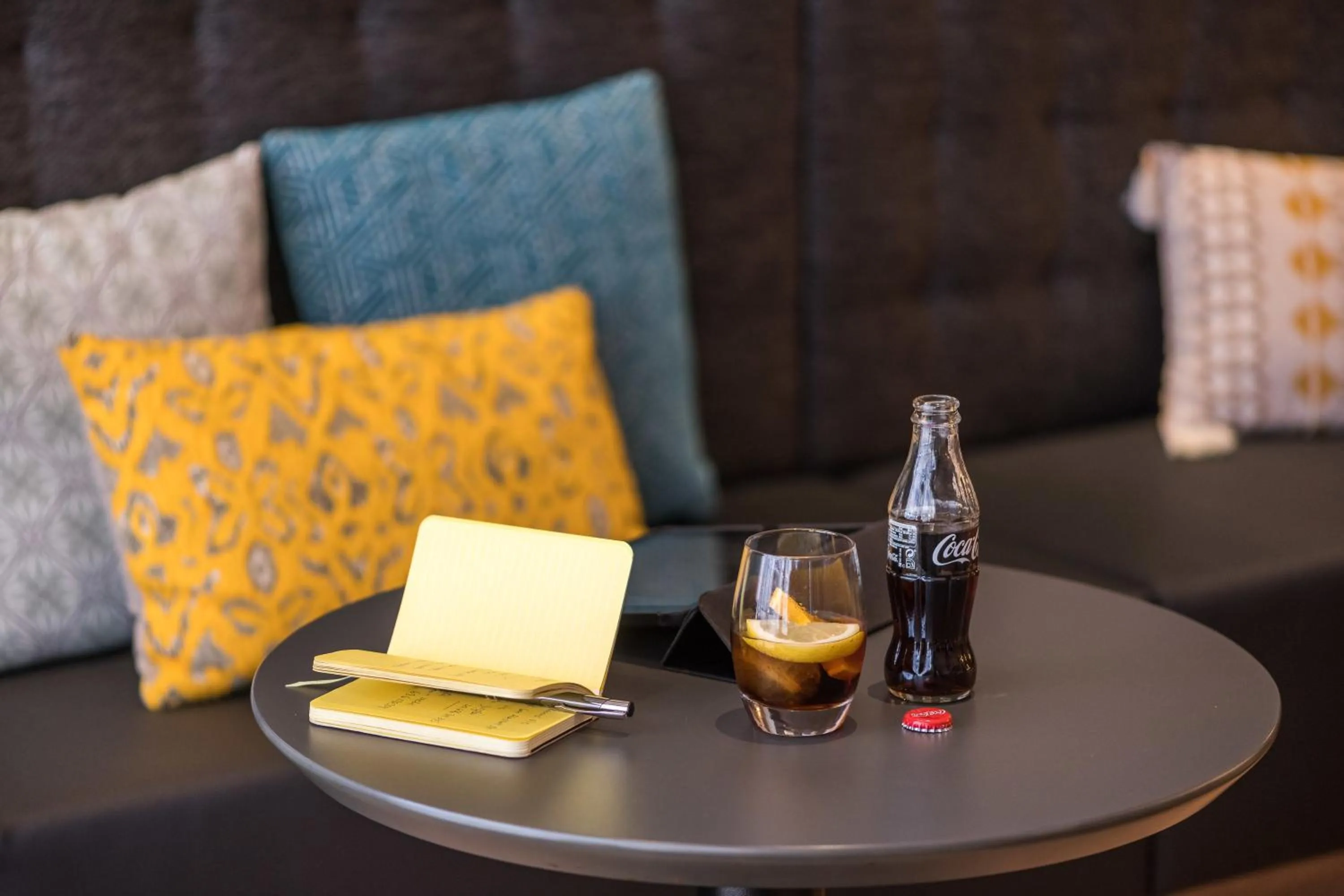 Lounge or bar in Up Rooms Vic Hotel