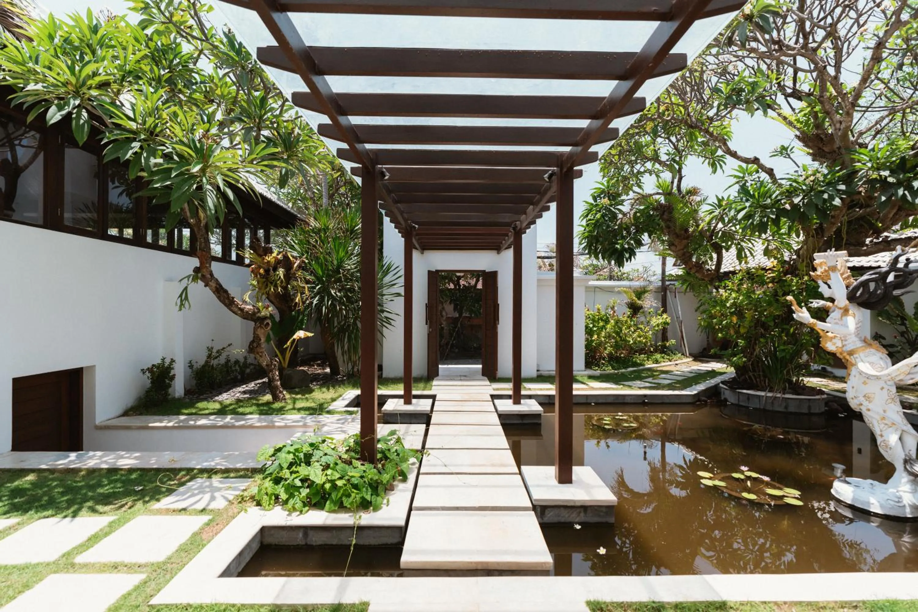 Facade/entrance in Ketewel Beach Villas and Spa