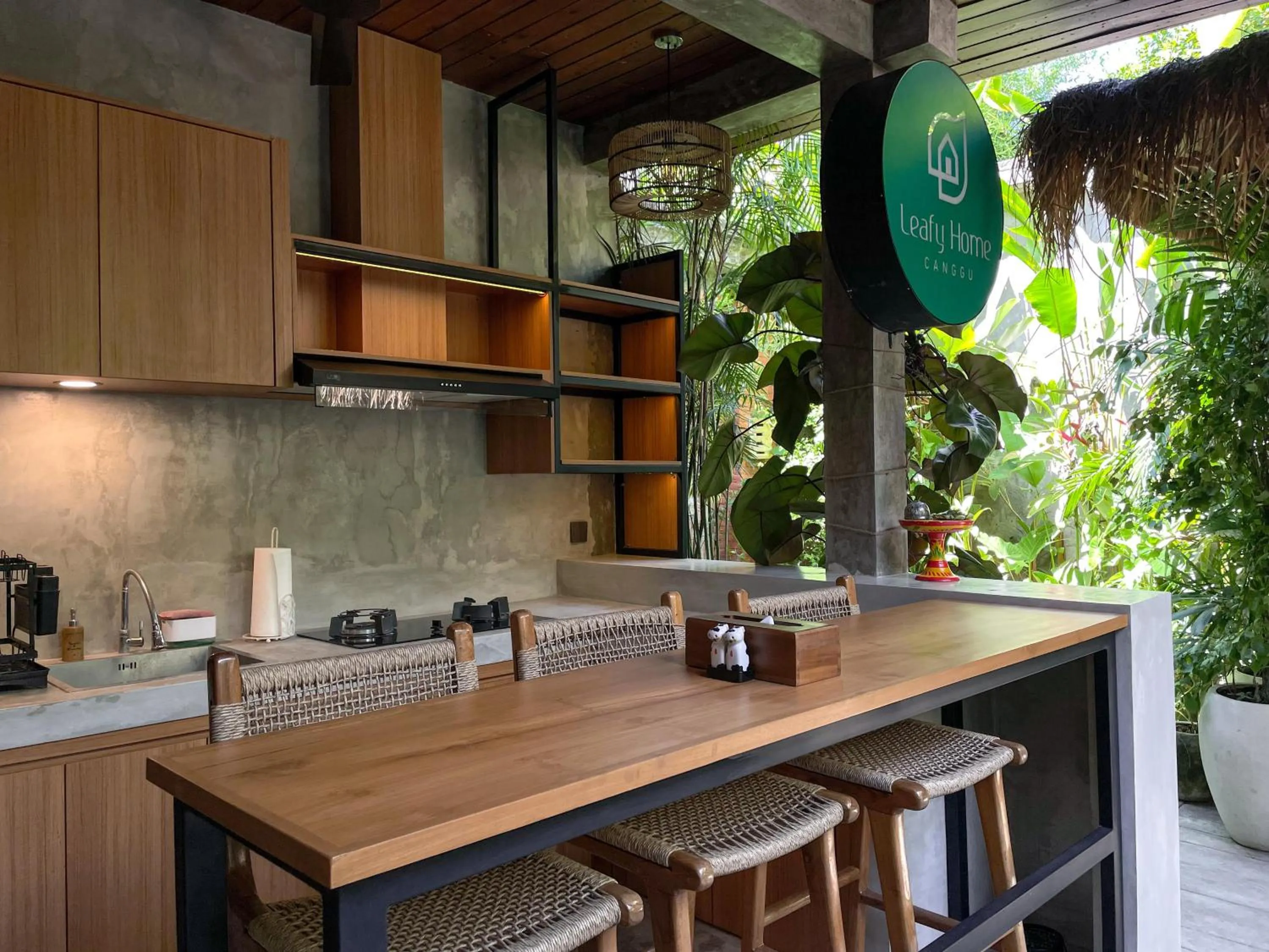 Communal kitchen in Leafy Home Canggu