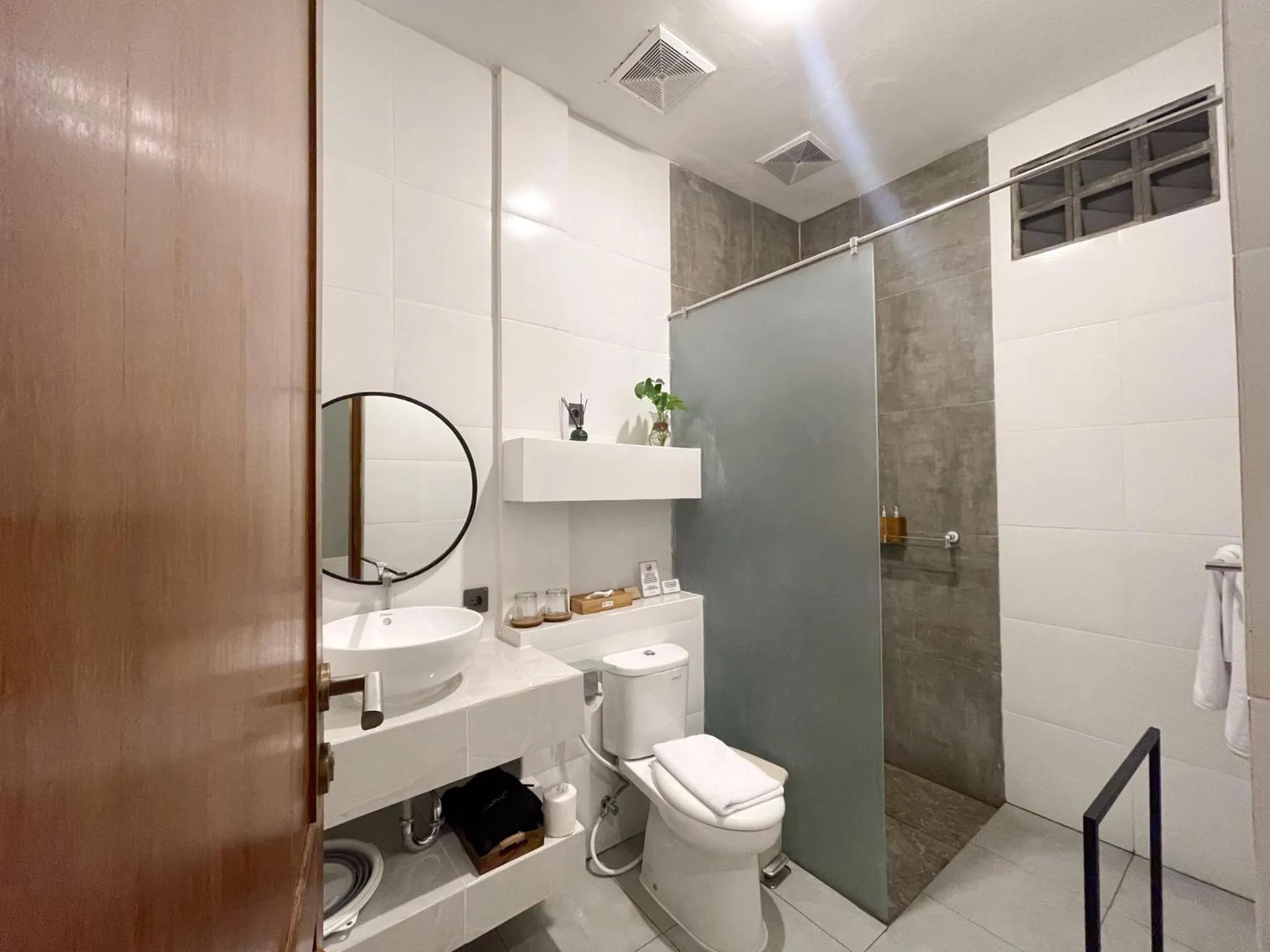 Bathroom in Leafy Home Canggu