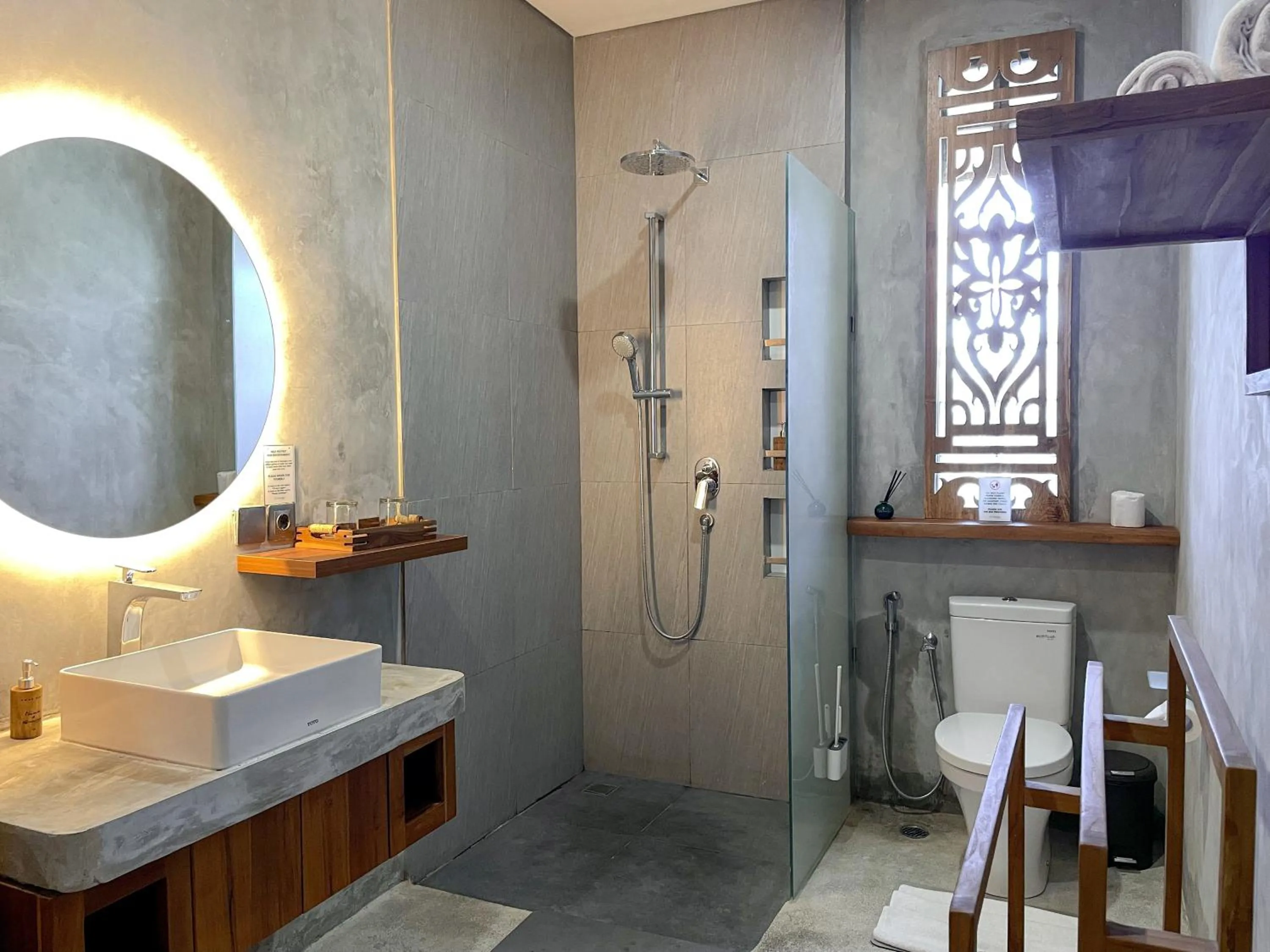 Bathroom in Leafy Home Canggu