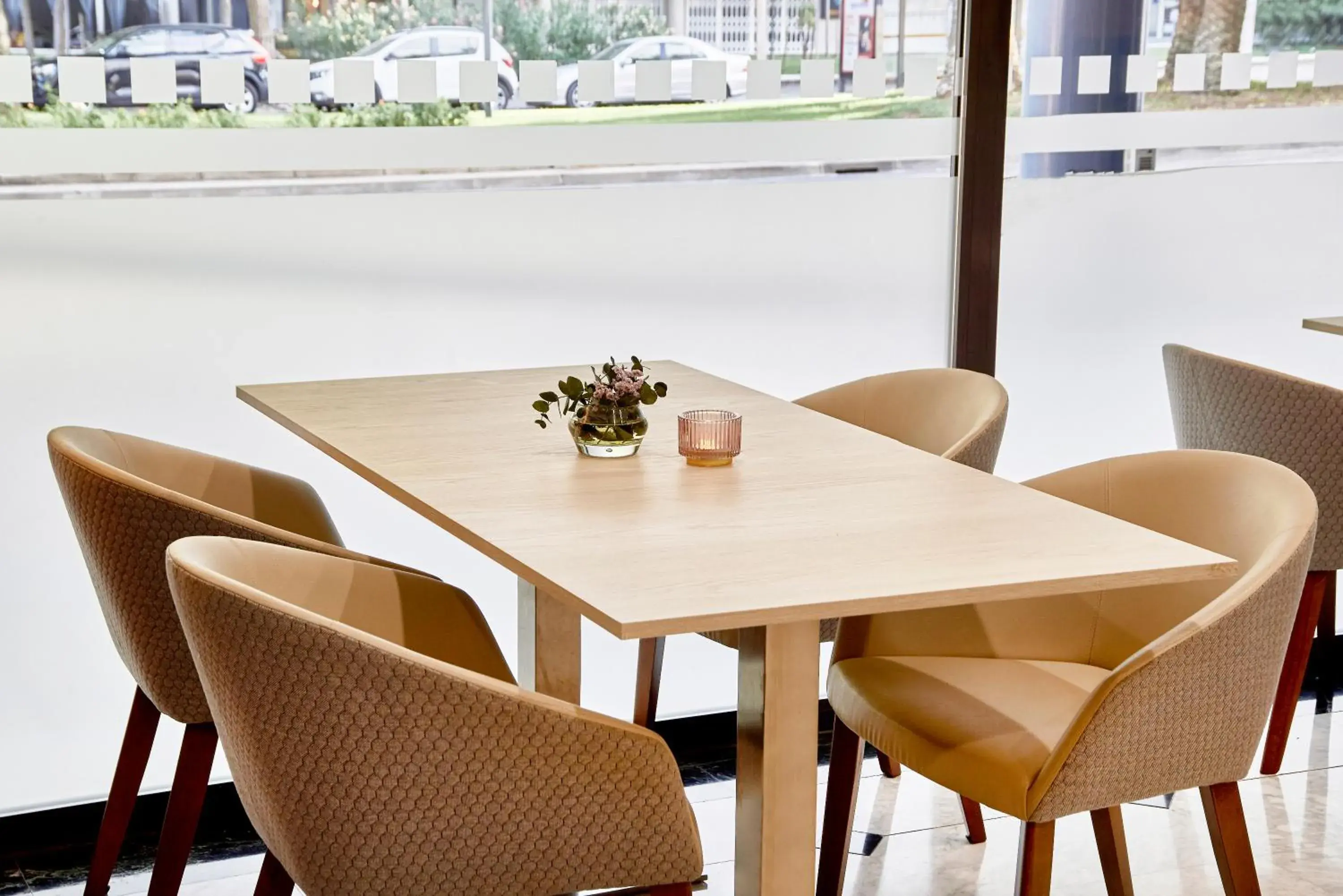 Restaurant/places to eat in NH Ciutat de Reus Restaurant/places to eat in NH Ciutat de Reus