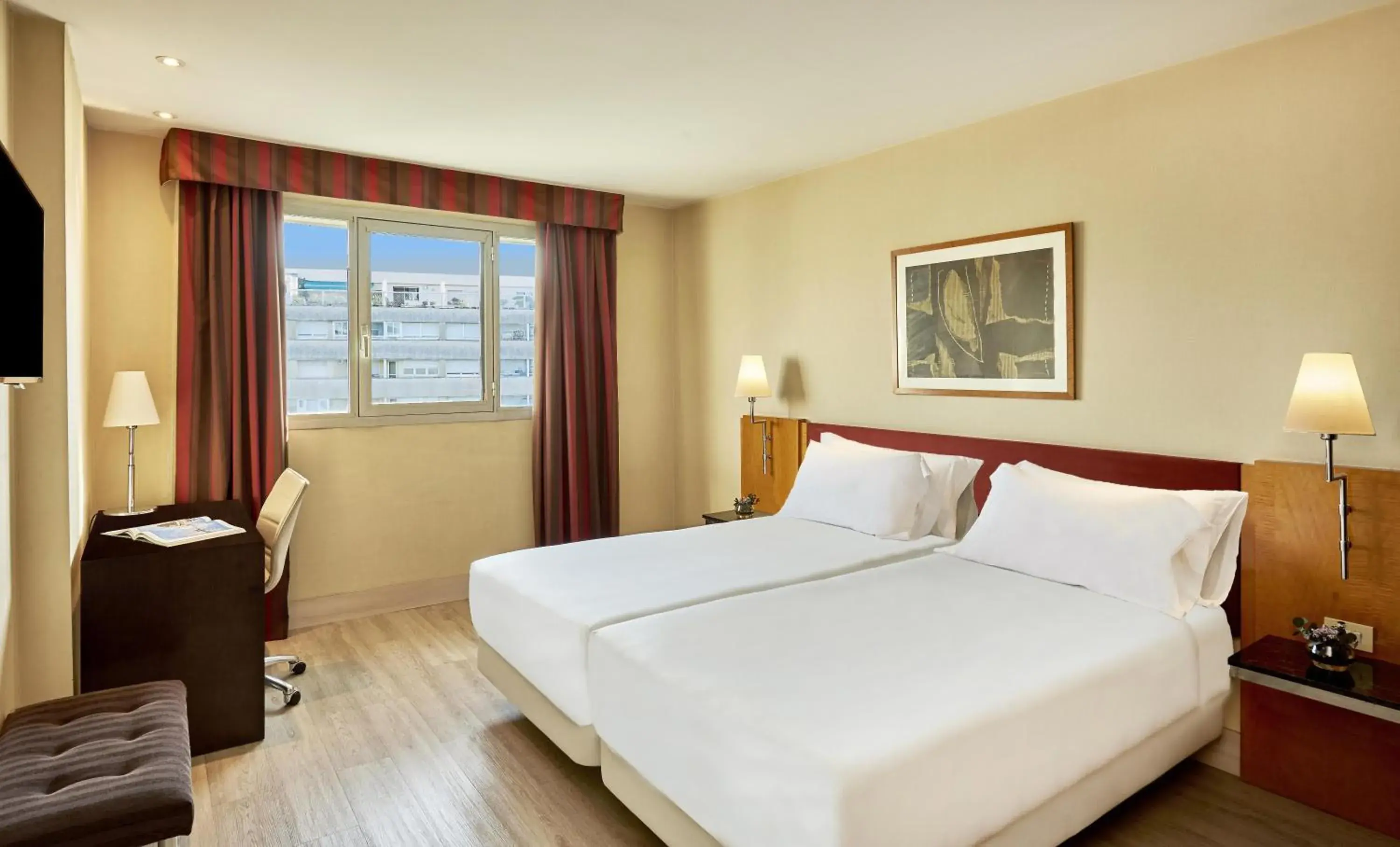 Bedroom, Bed in NH Ciutat de Reus Bedroom, Bed in NH Ciutat de Reus