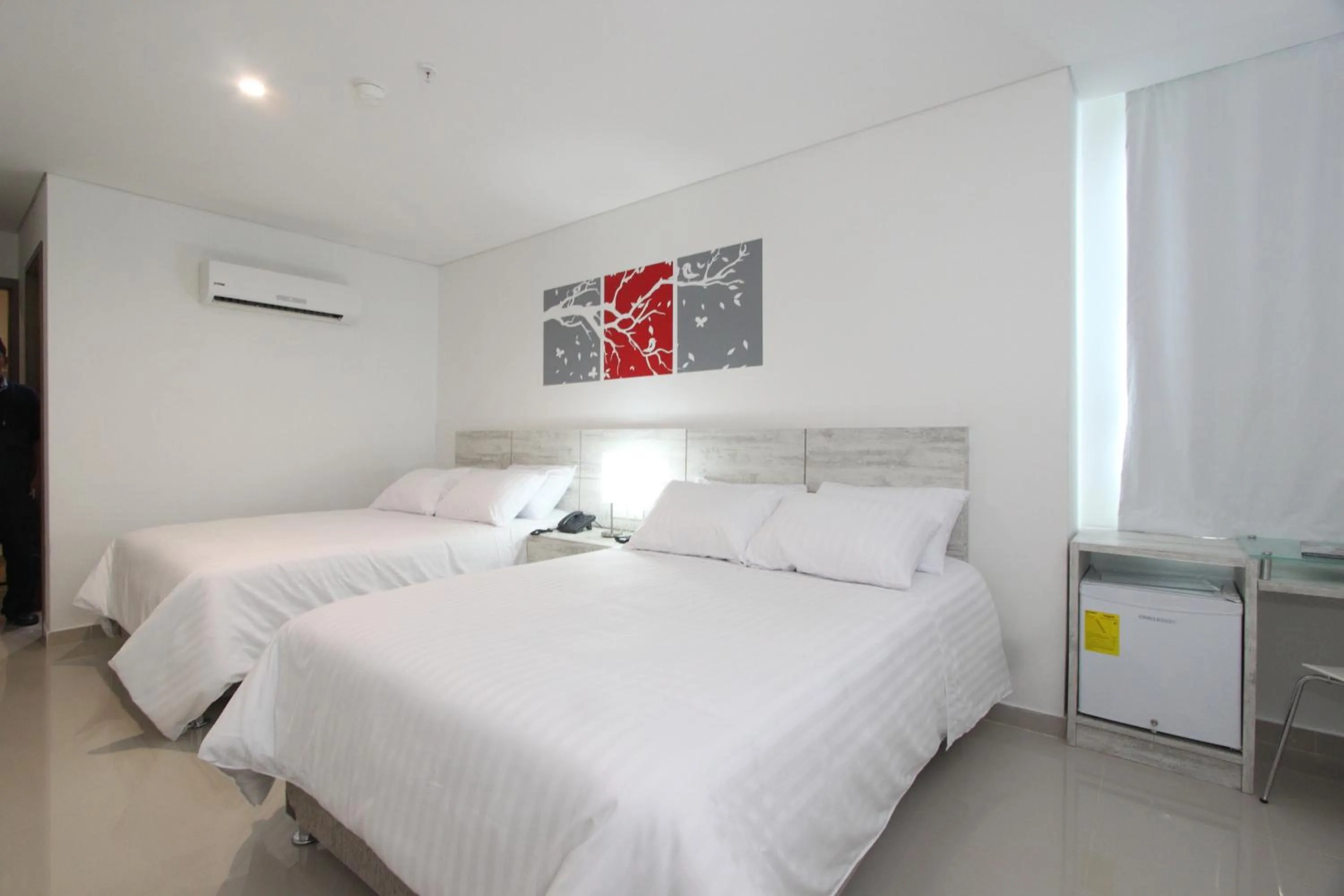 Photo of the whole room, Bed in Hotel Oxford Barranquilla