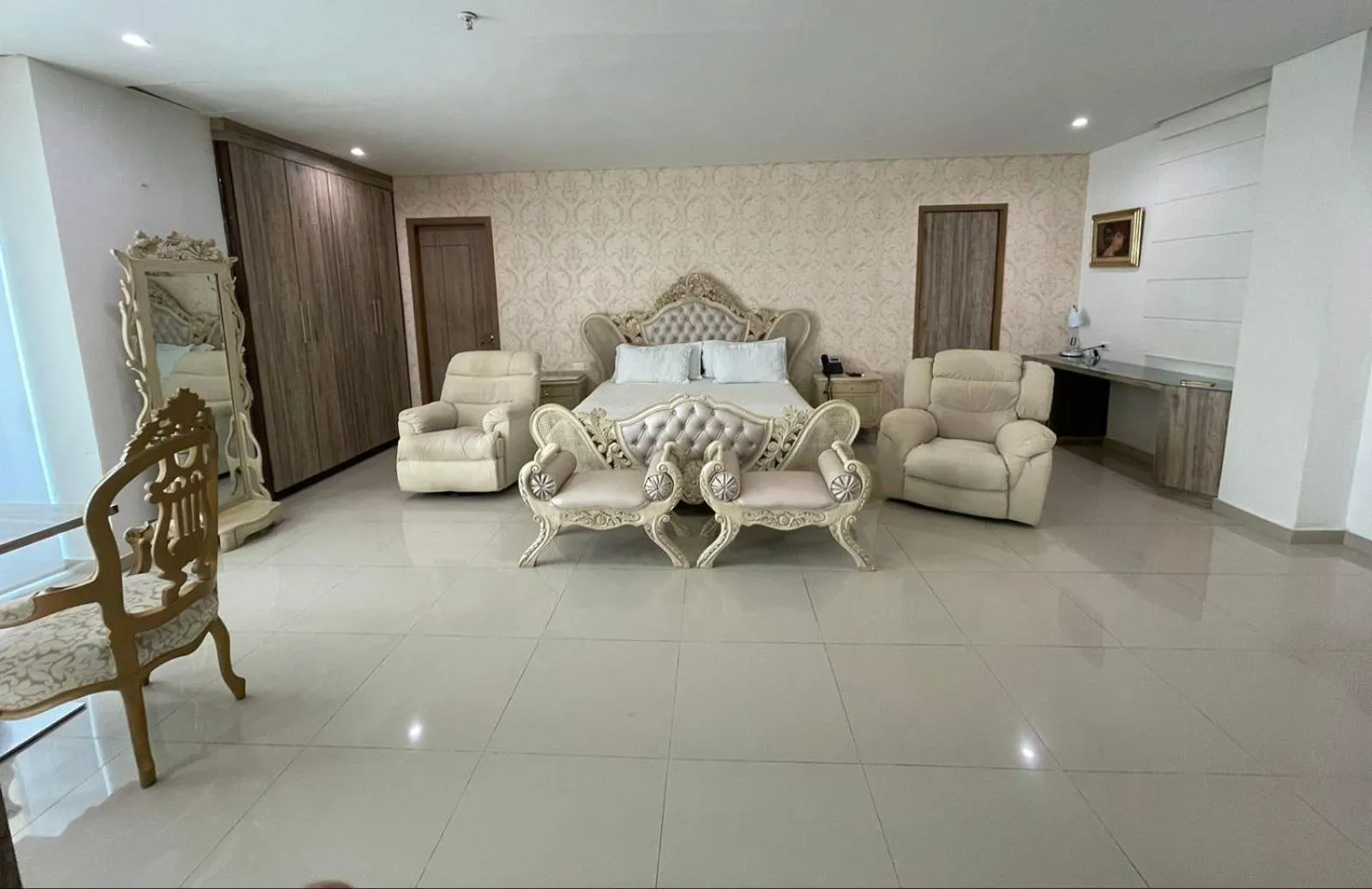 Staff in Hotel Oxford Barranquilla