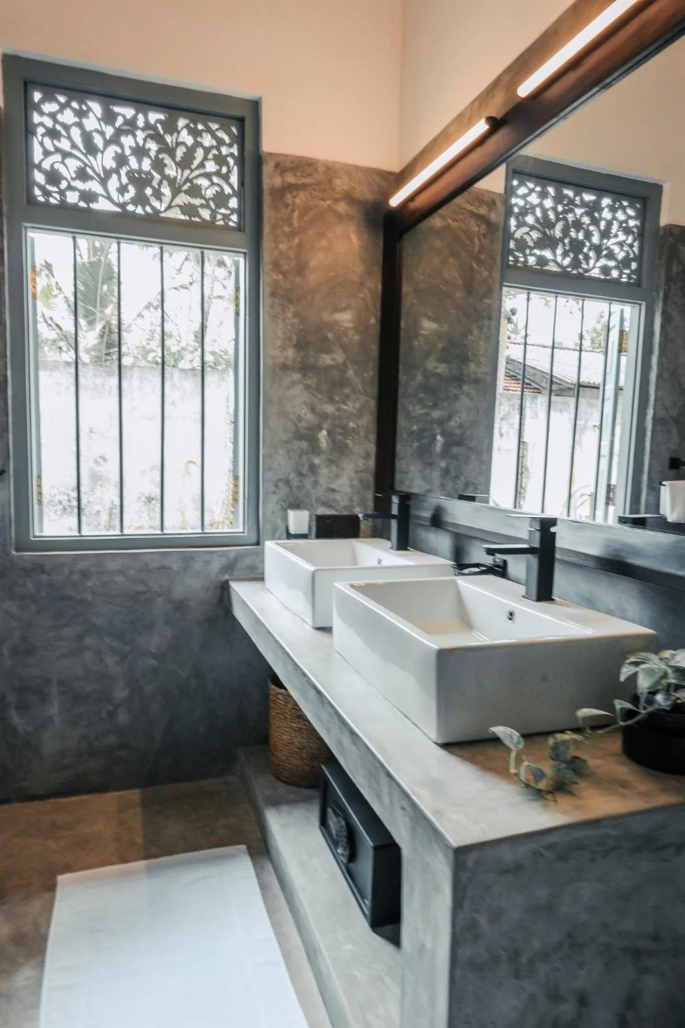 Bathroom in Moi Talpe by DBI