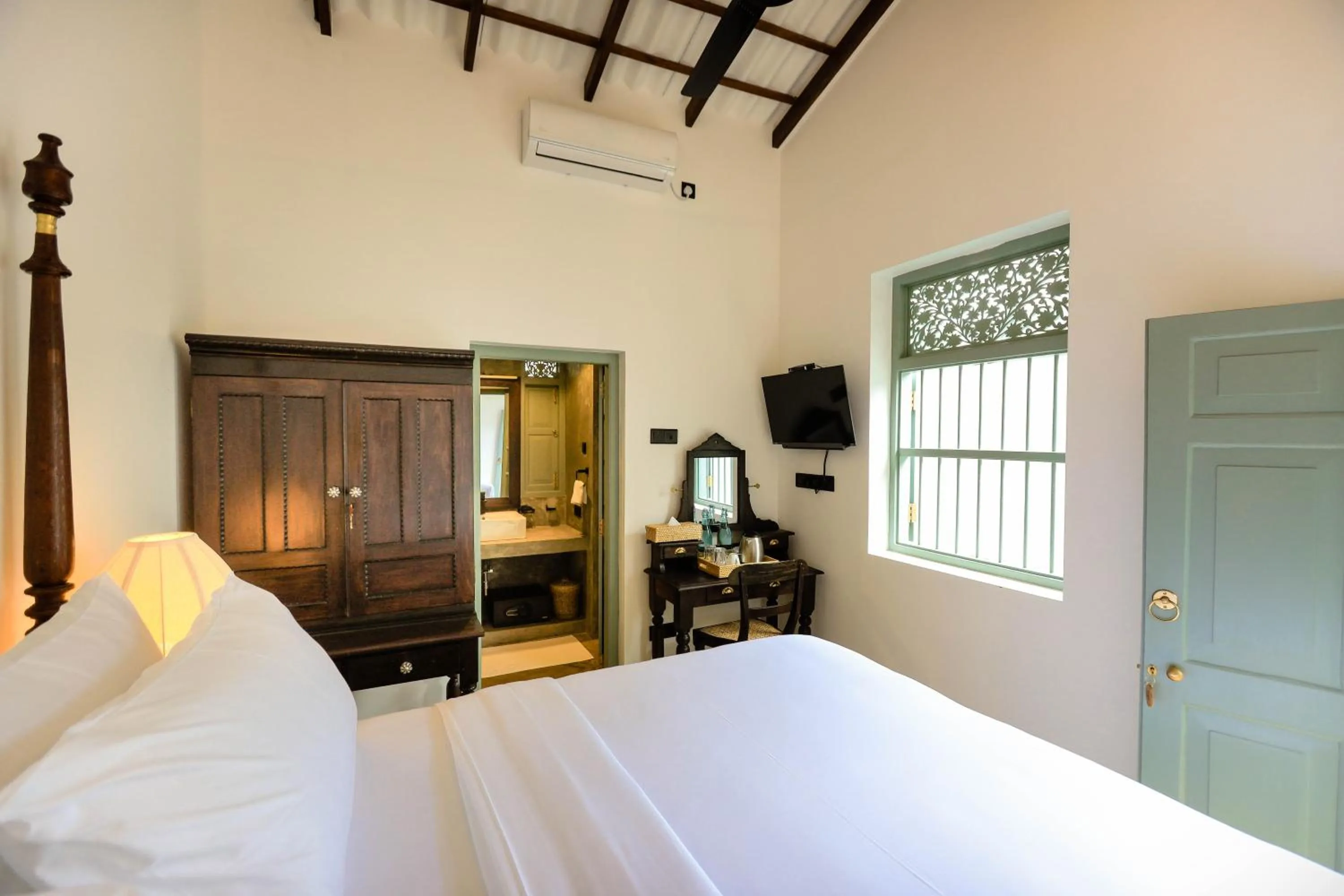 Bed in Moi Talpe by DBI