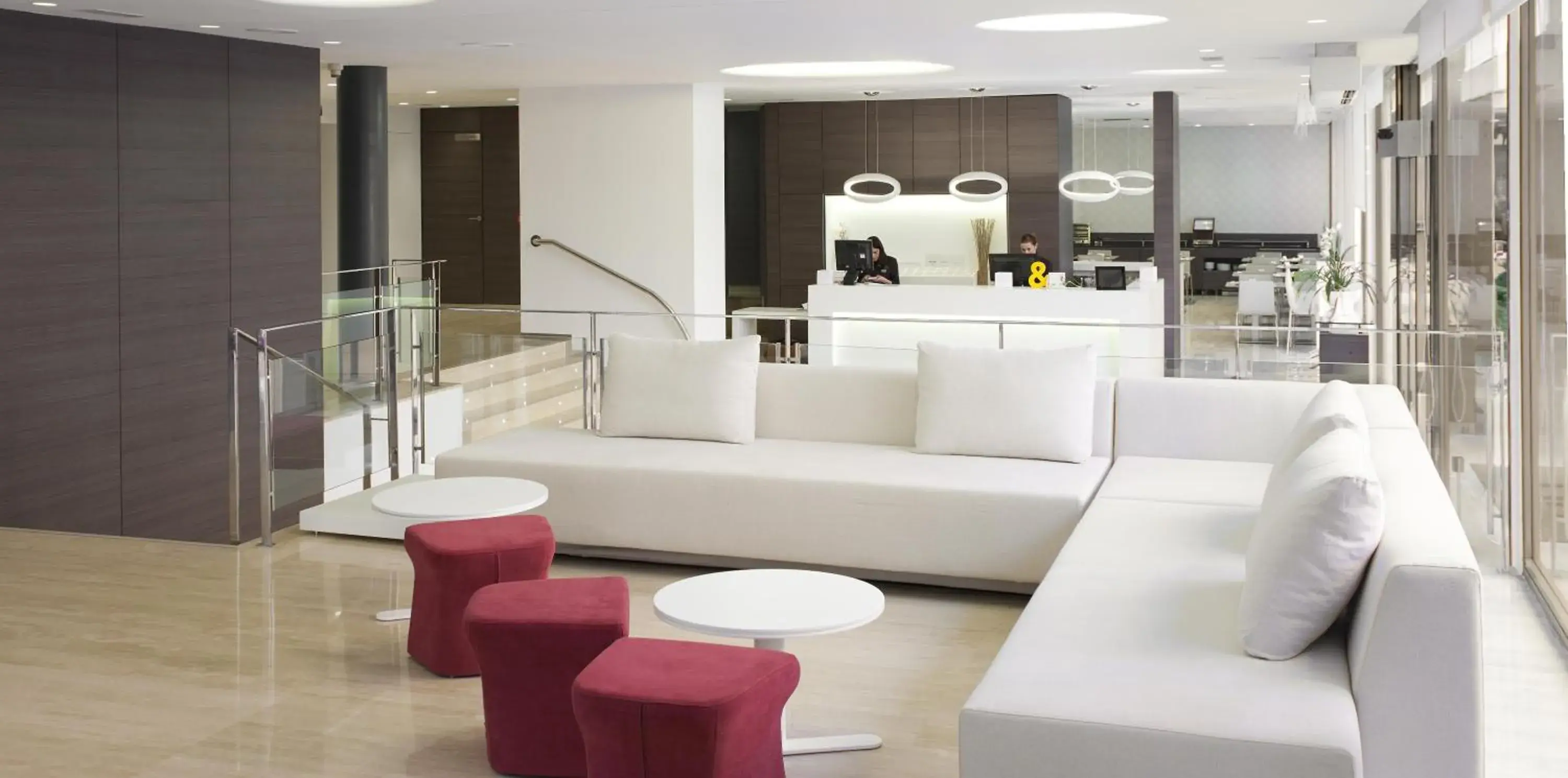 Lobby or reception in NH Castellón Mindoro Lobby or reception in NH Castellón Mindoro