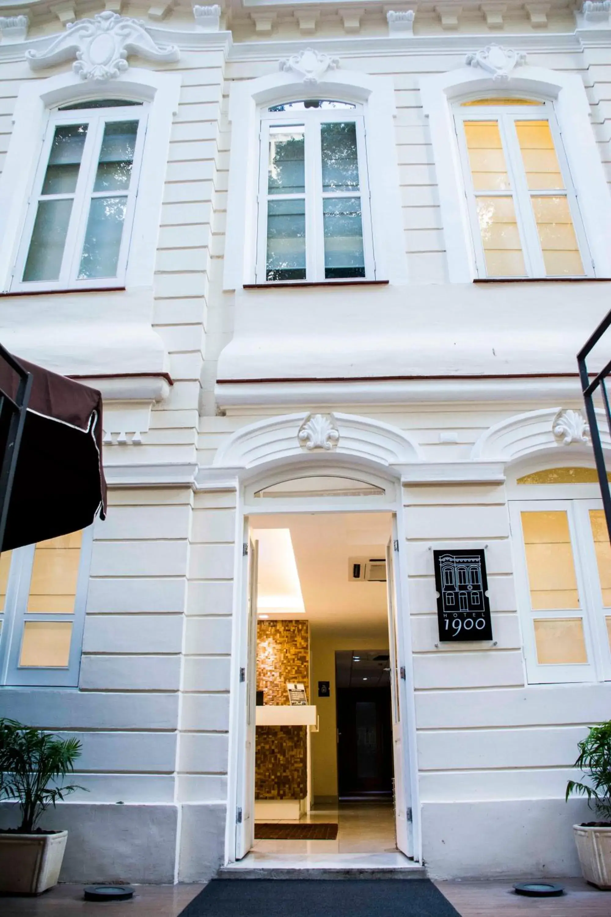 Facade/entrance in Samba Rio 1900 Facade/entrance in Samba Rio 1900