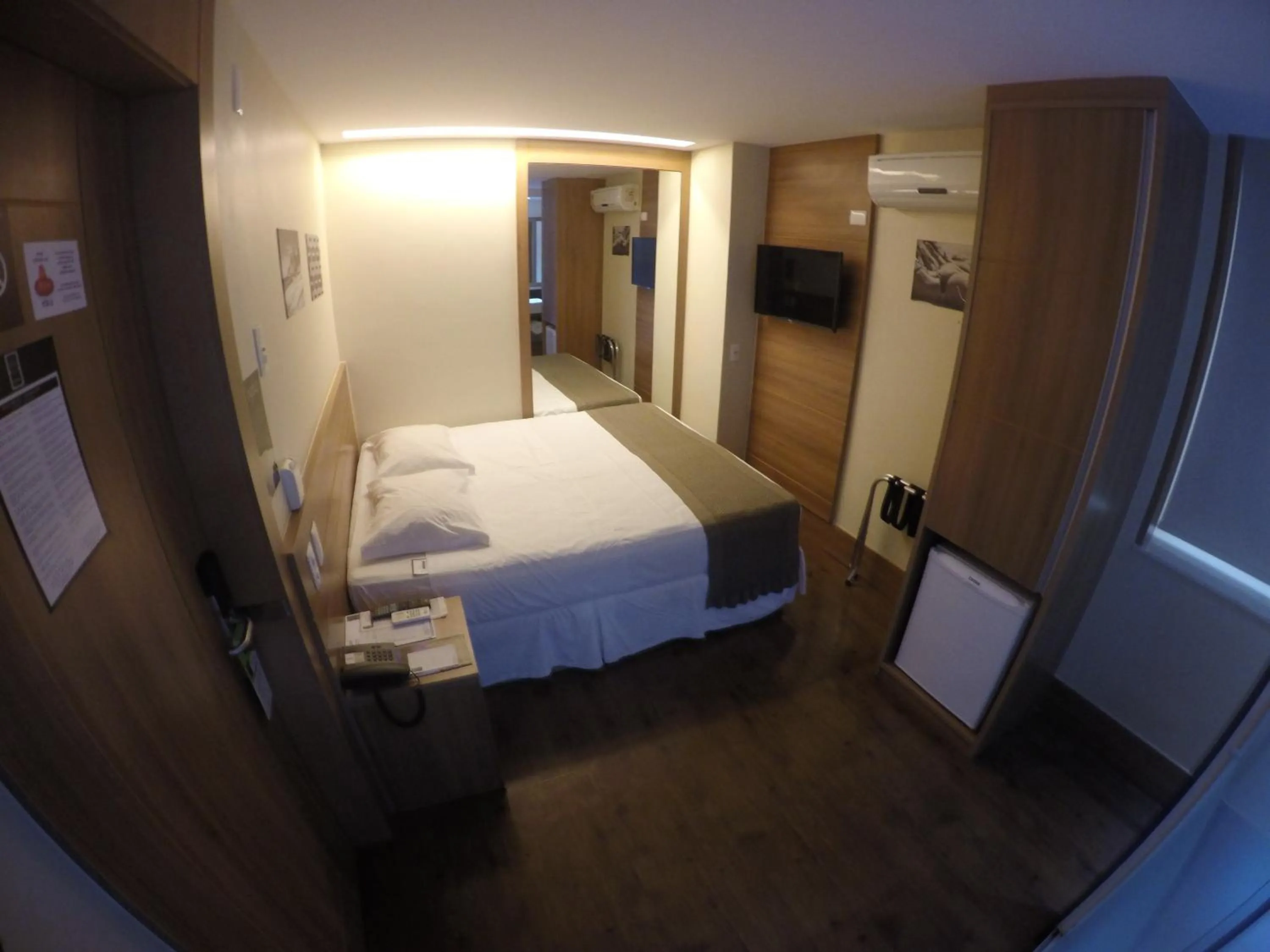 Photo of the whole room, Bed in Samba Rio 1900