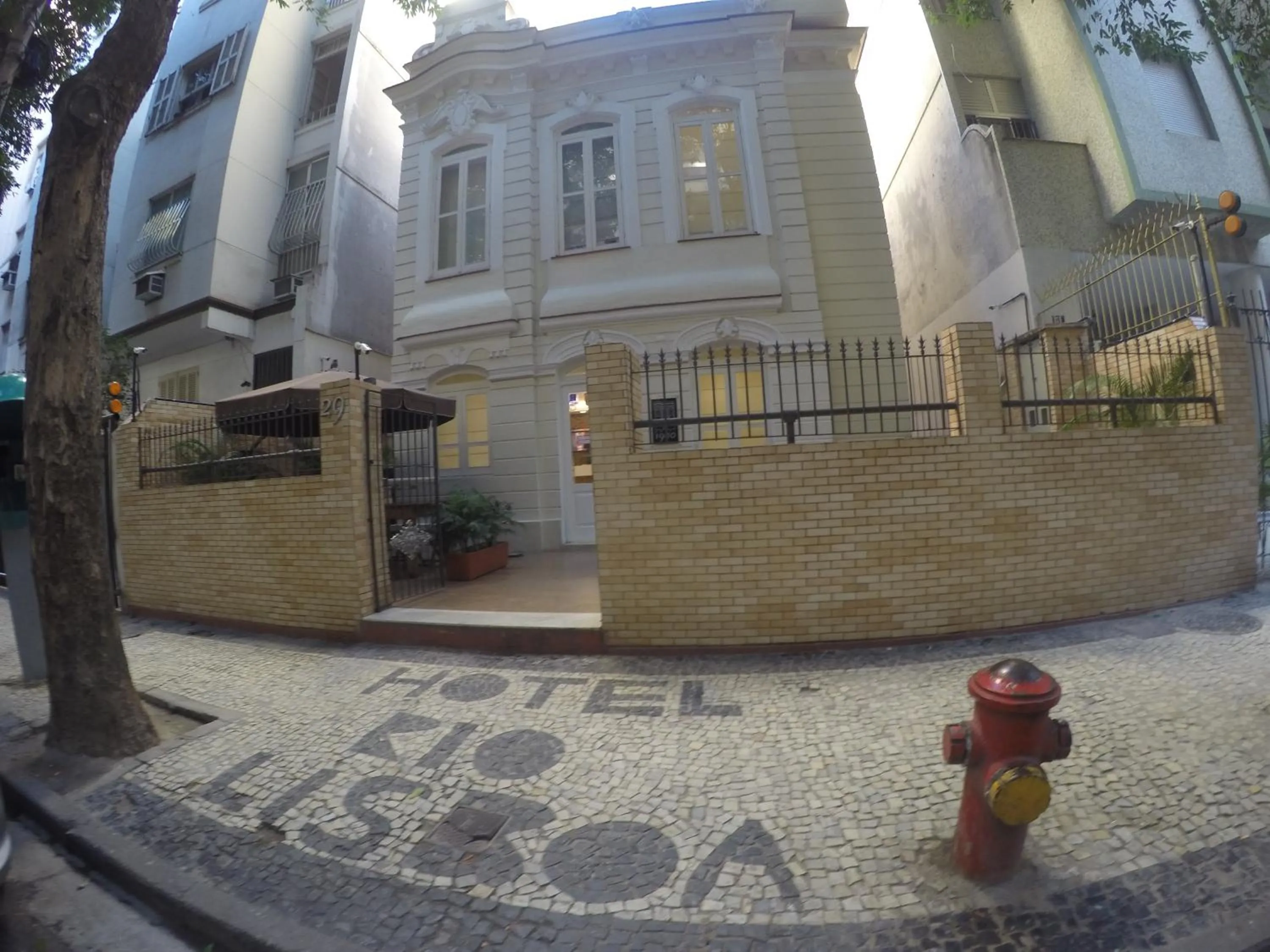 Property building in Samba Rio 1900