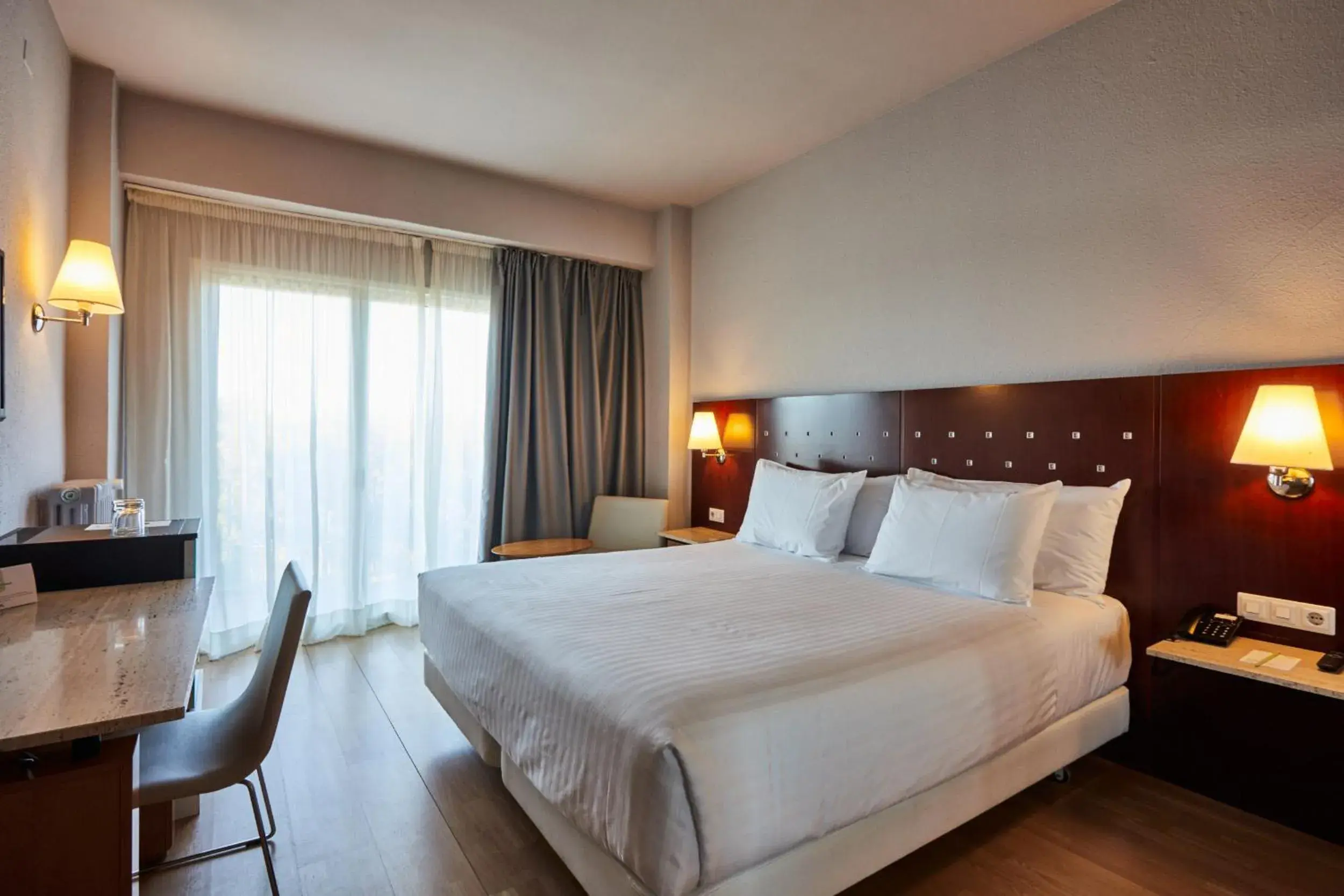 Standard Double or Twin Room in NH Castellón Turcosa Standard Double or Twin Room in NH Castellón Turcosa