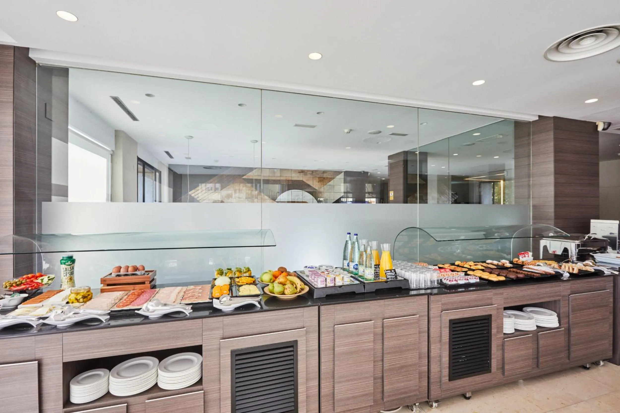 Breakfast in Silken Turcosa 3 Sup