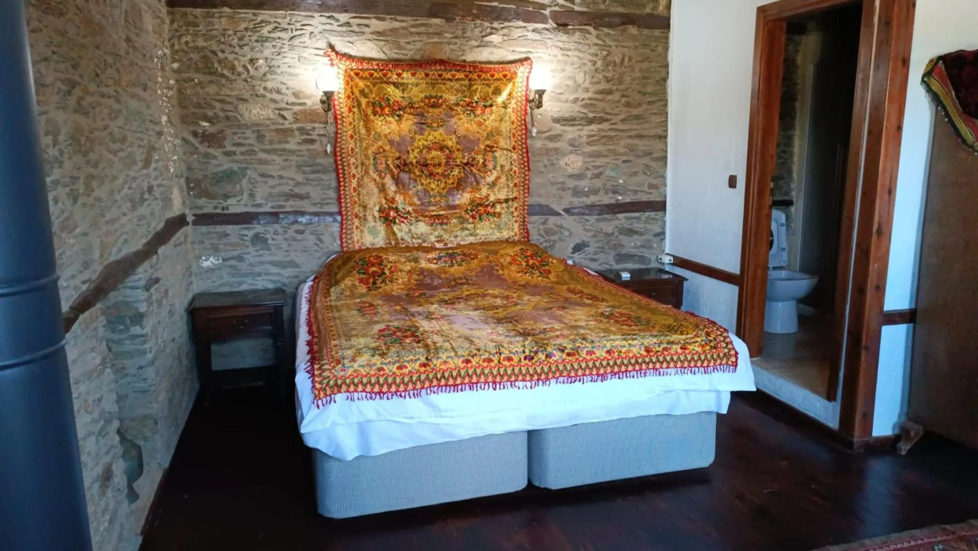 Bed in Şirince Lotus Konakları