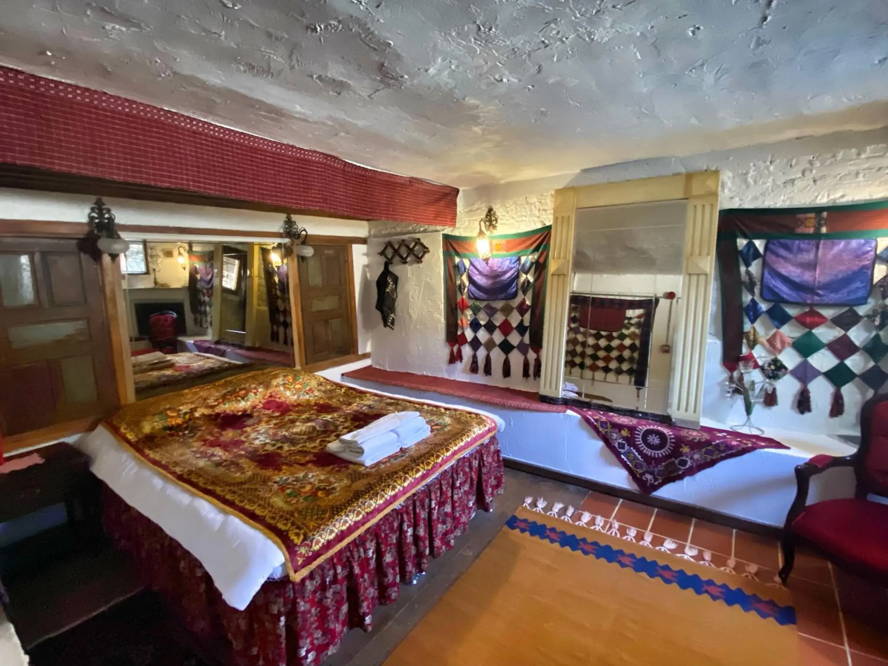 Budget Triple Room in Şirince Lotus Konakları Budget Triple Room in Şirince Lotus Konakları
