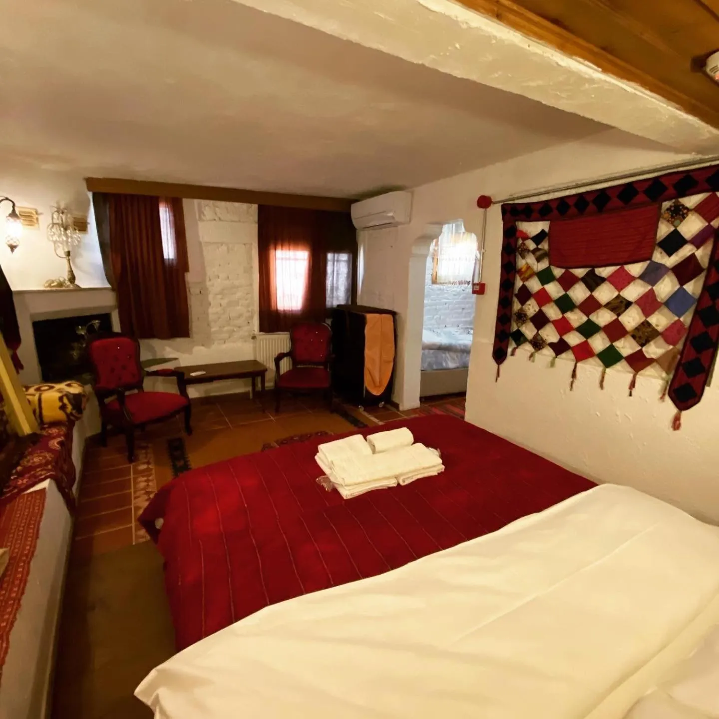 Bed in Şirince Lotus Konakları