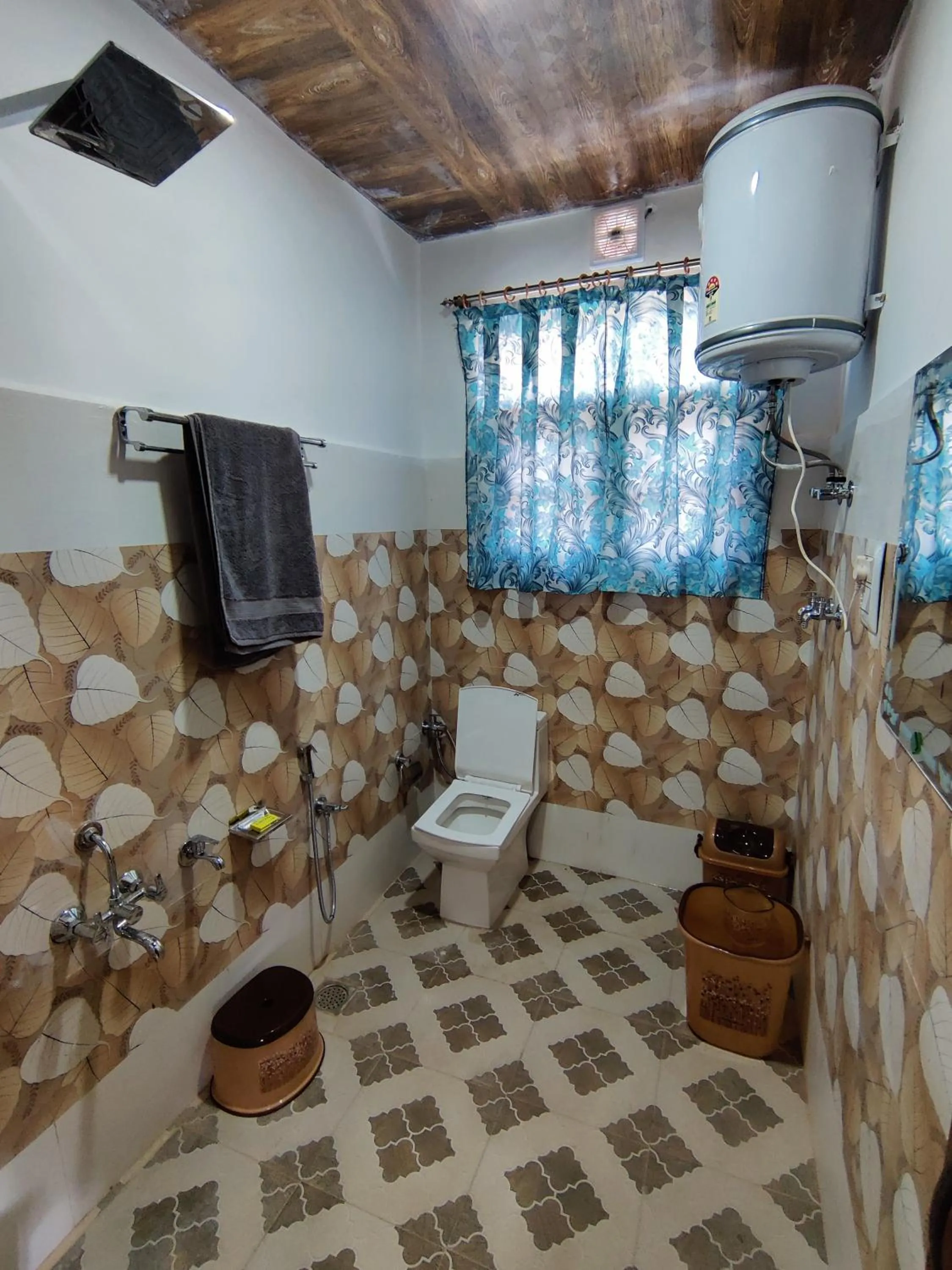 Bathroom in Kashmir Homestay