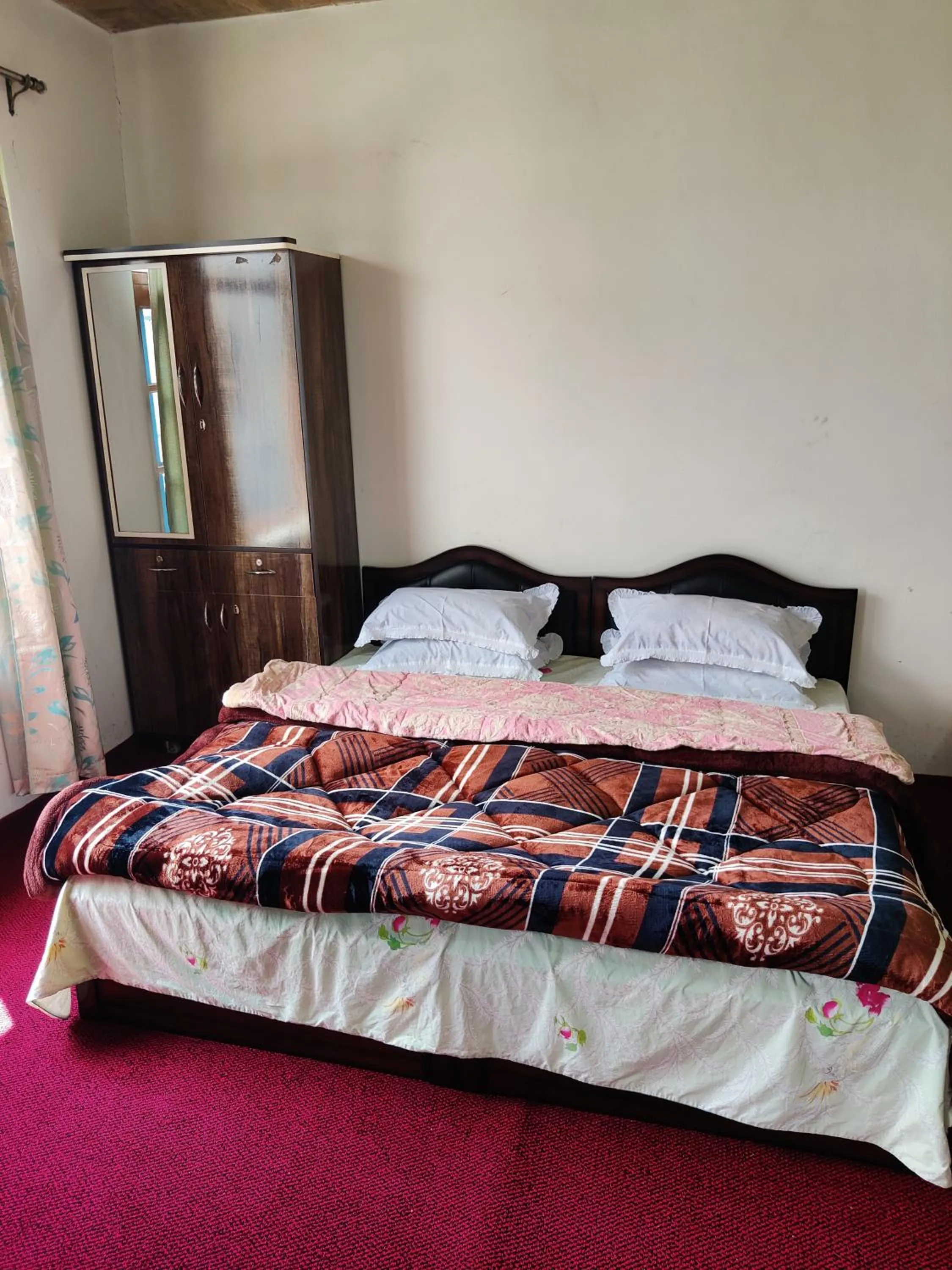 Bed in Kashmir Homestay