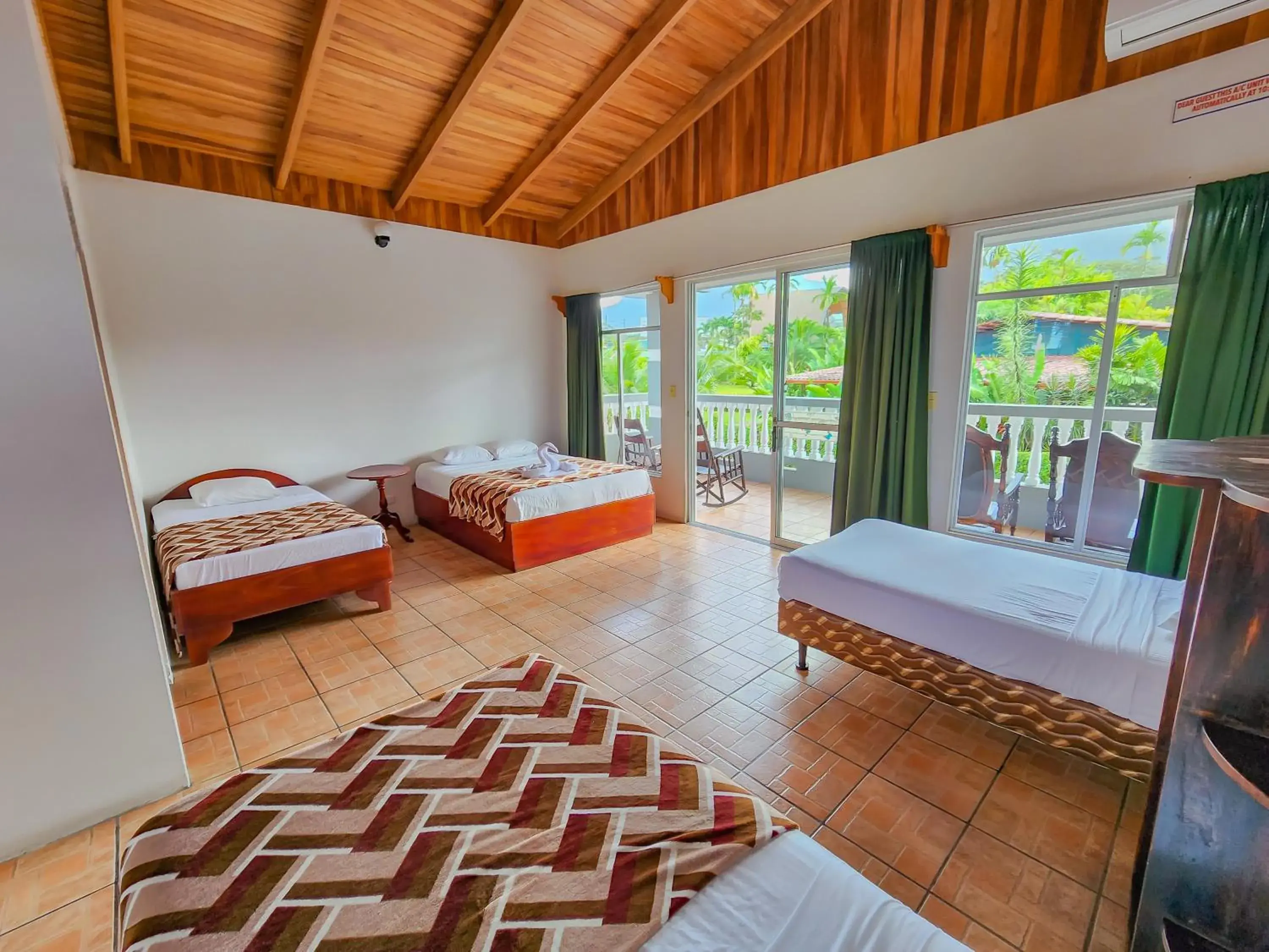 Family Room in Hotel Sierra Arenal Family Room in Hotel Sierra Arenal