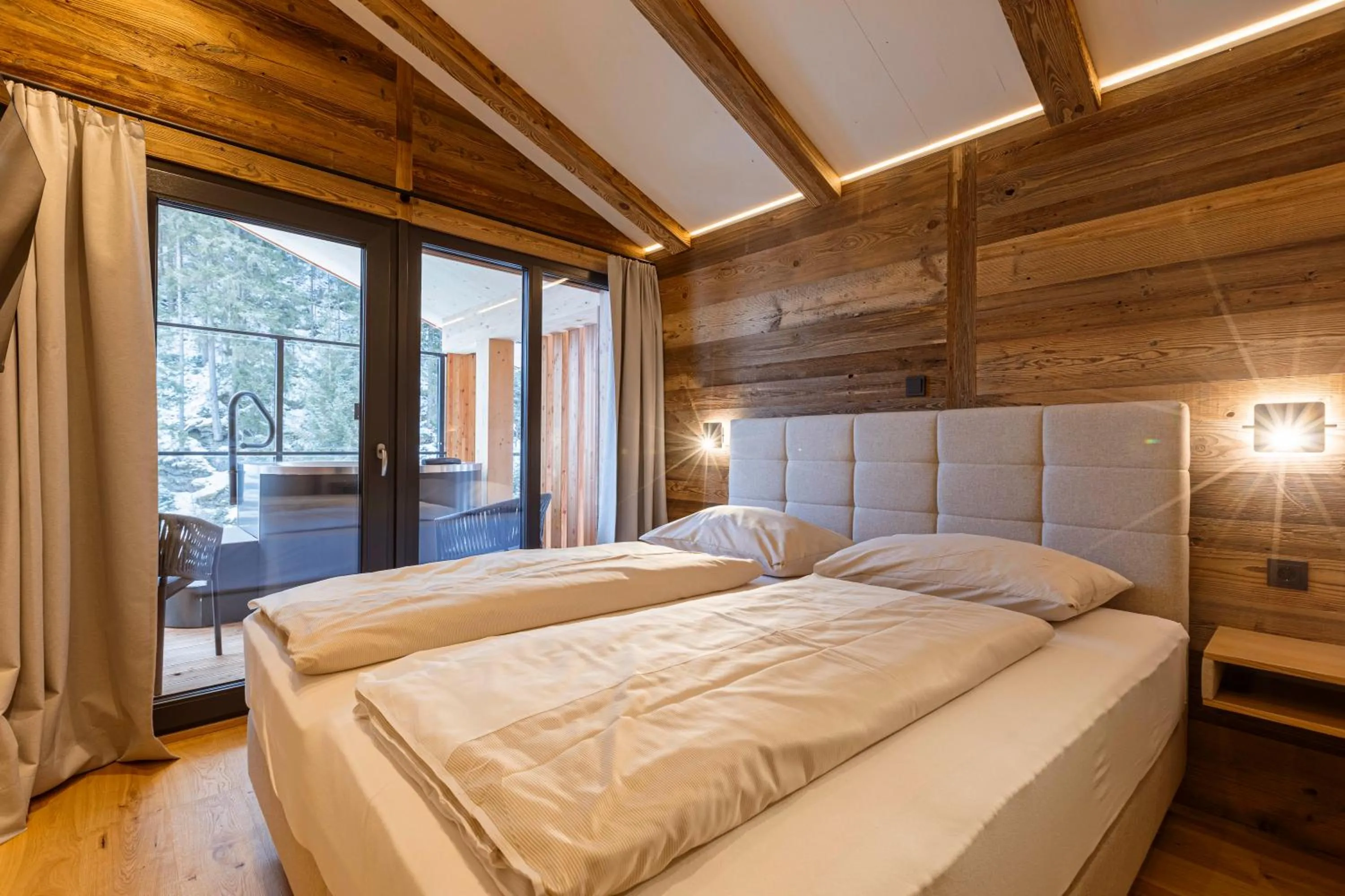 Bedroom, Bed in Saalbach Suites by ALPS RESORTS