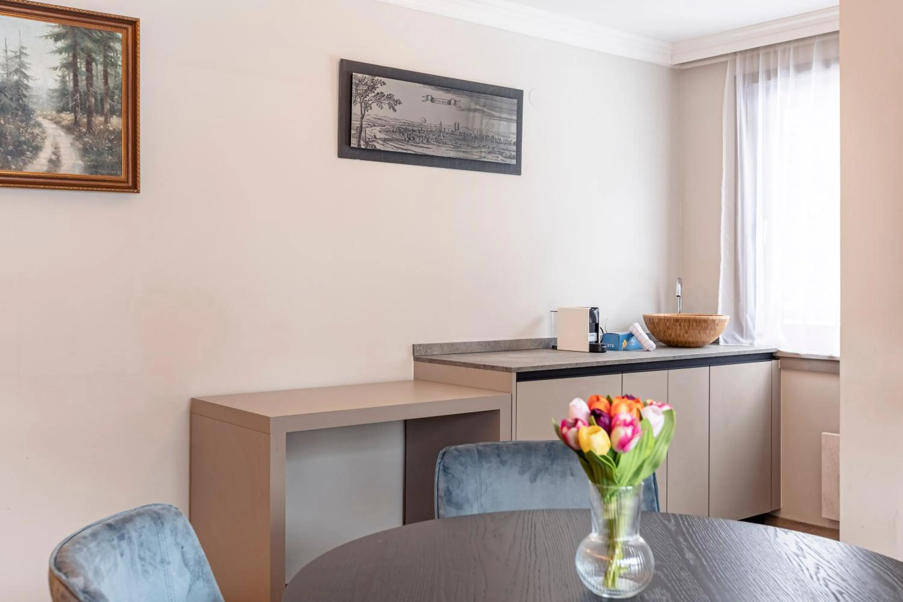 Living room in Saalbach Suites by ALPS RESORTS