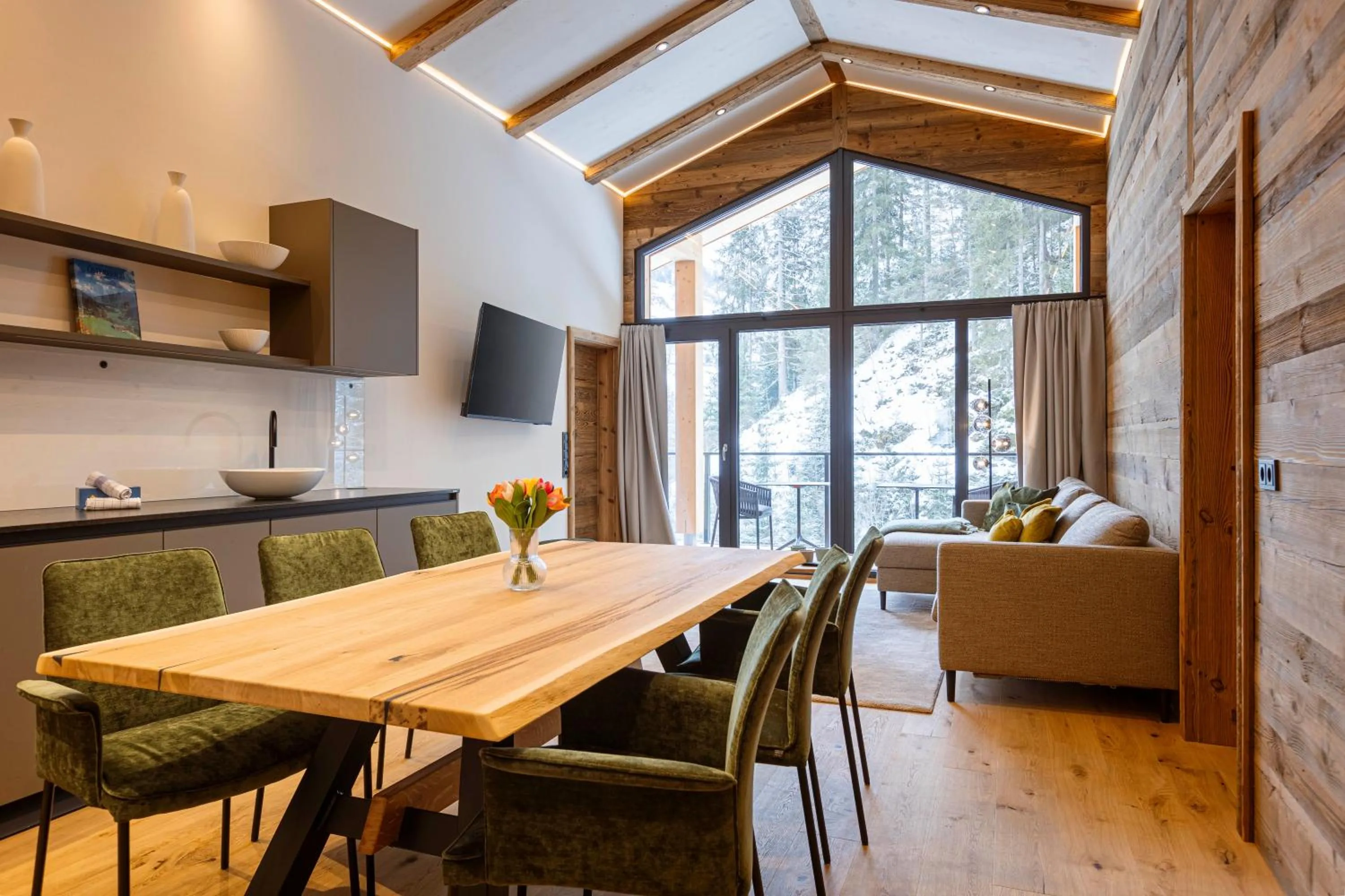 Living room in Saalbach Suites by ALPS RESORTS