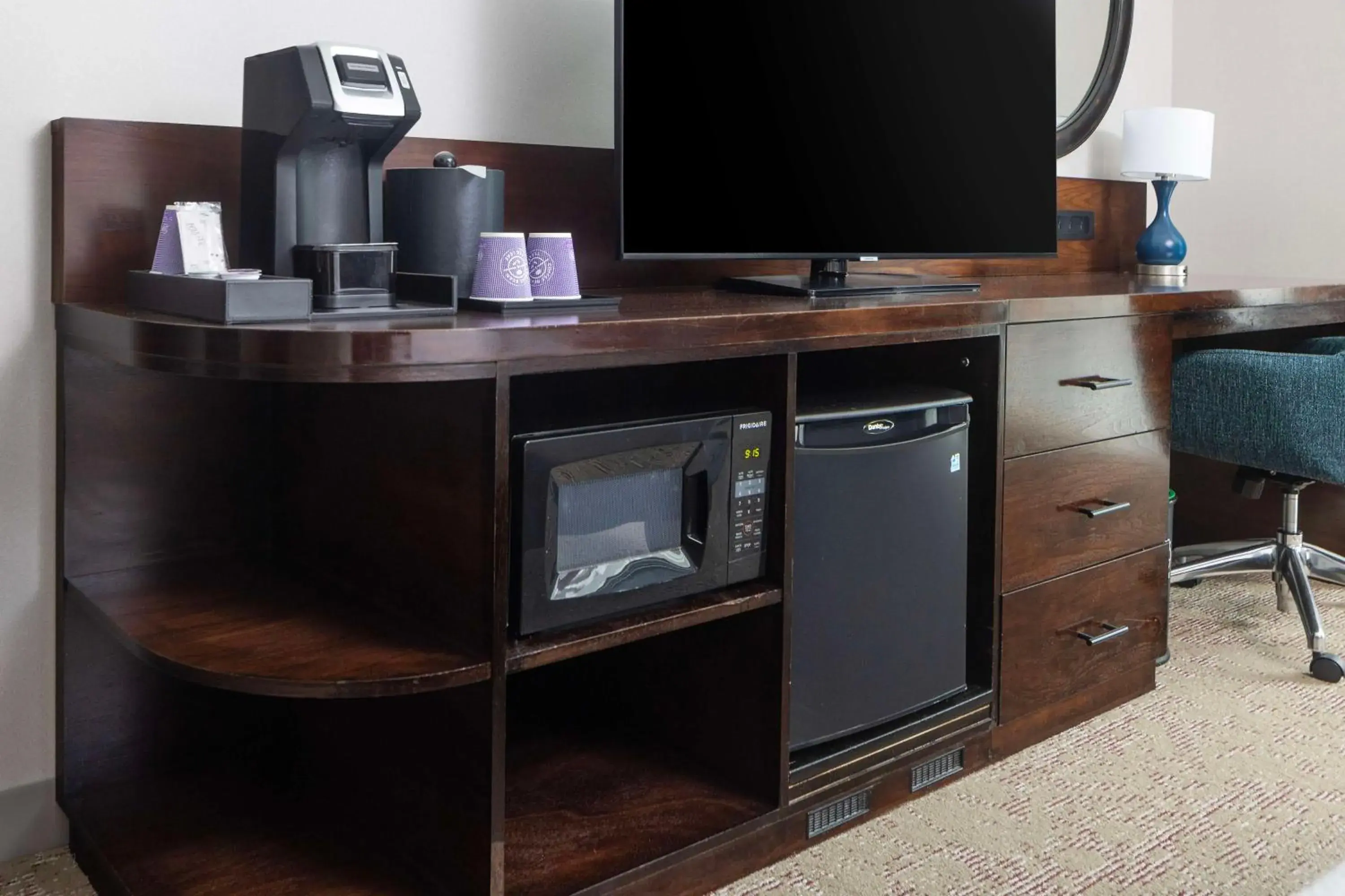 Queen Room with City View - High Floor in Hilton Garden Inn Washington DC/Georgetown Area Queen Room with City View - High Floor in Hilton Garden Inn Washington DC/Georgetown Area