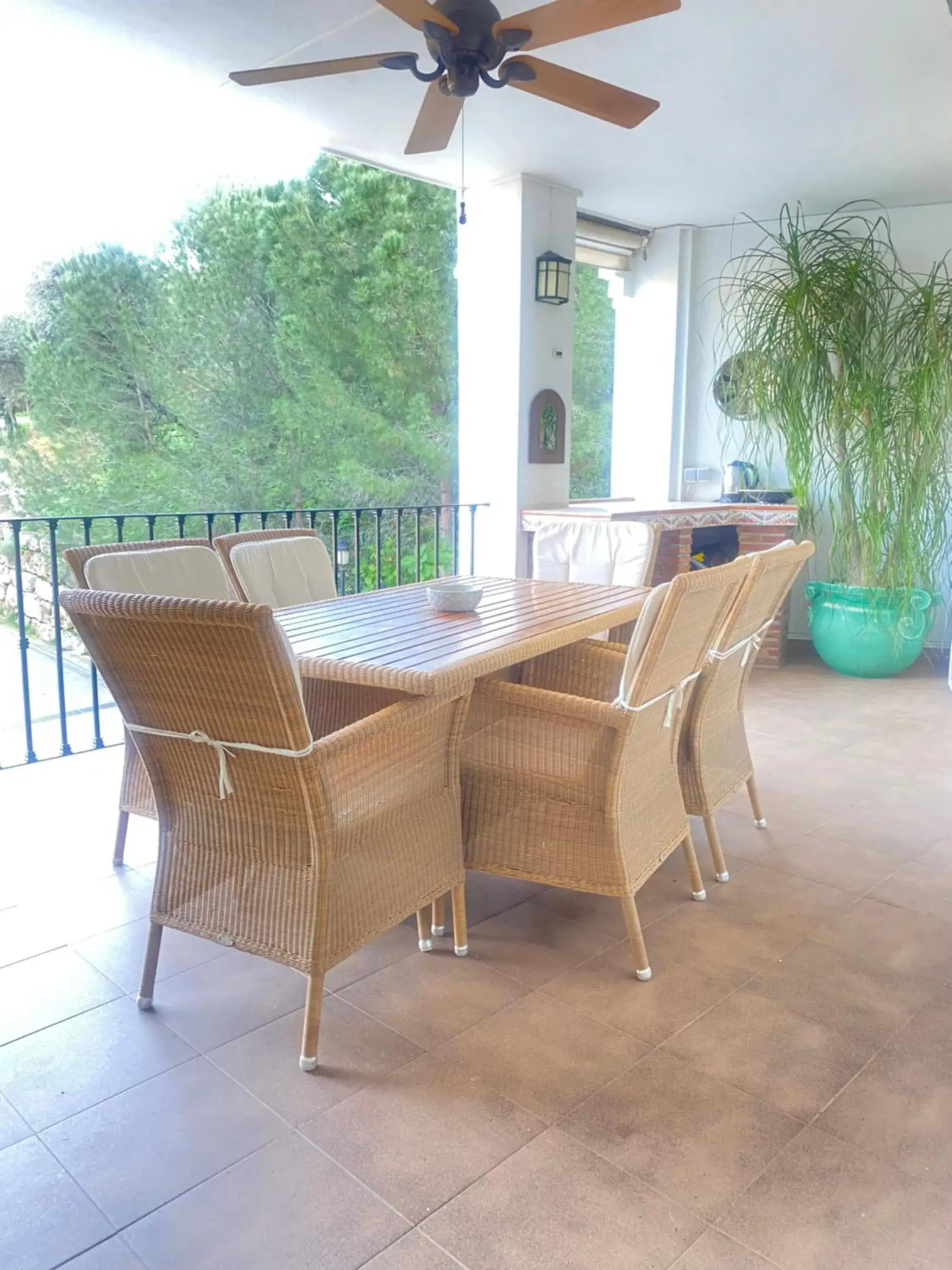Modern Apartment in Benahavis Village Centre with Underground Parking Modern Apartment in Benahavis Village Centre with Underground Parking