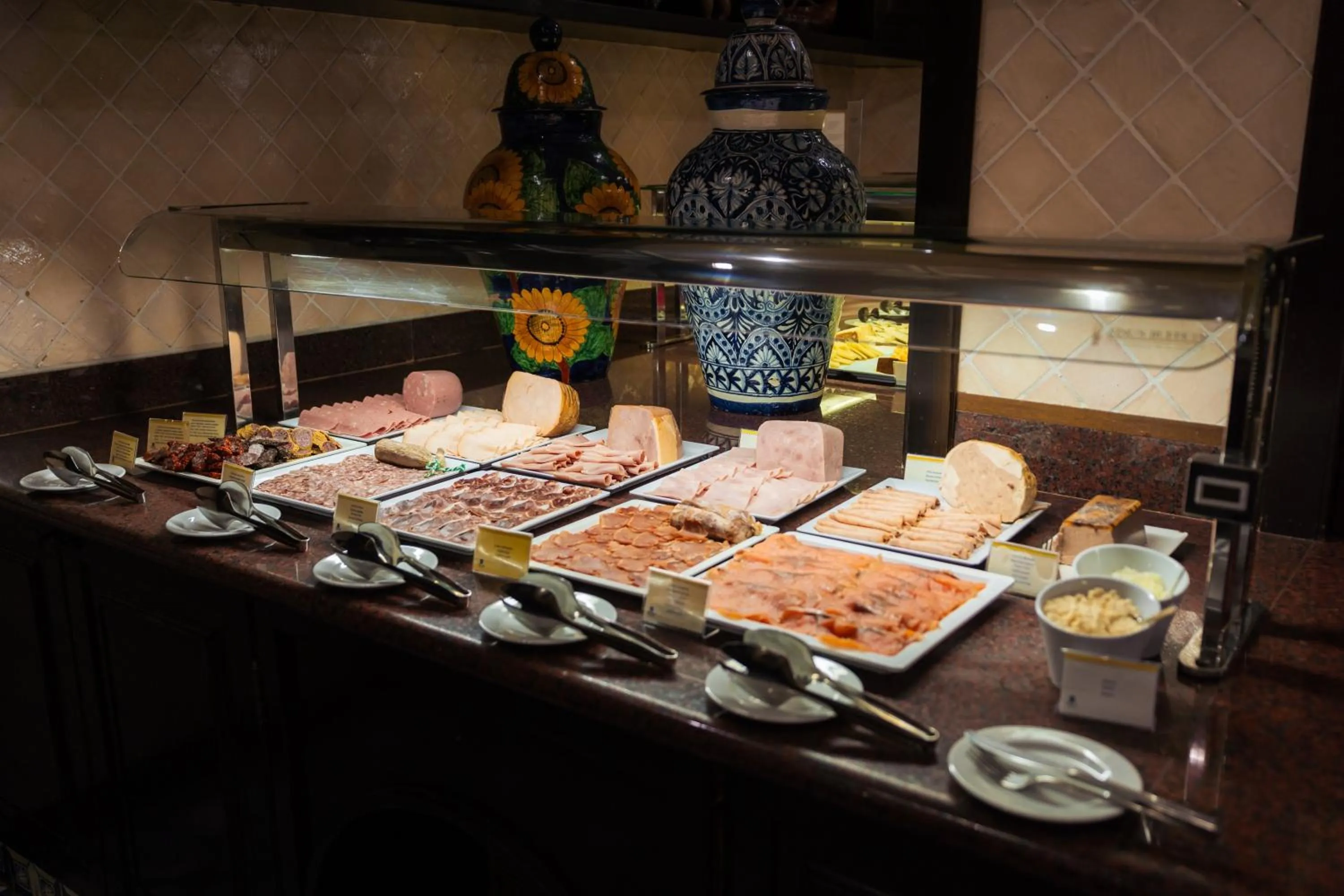 Food in Europe Villa Cortes GL