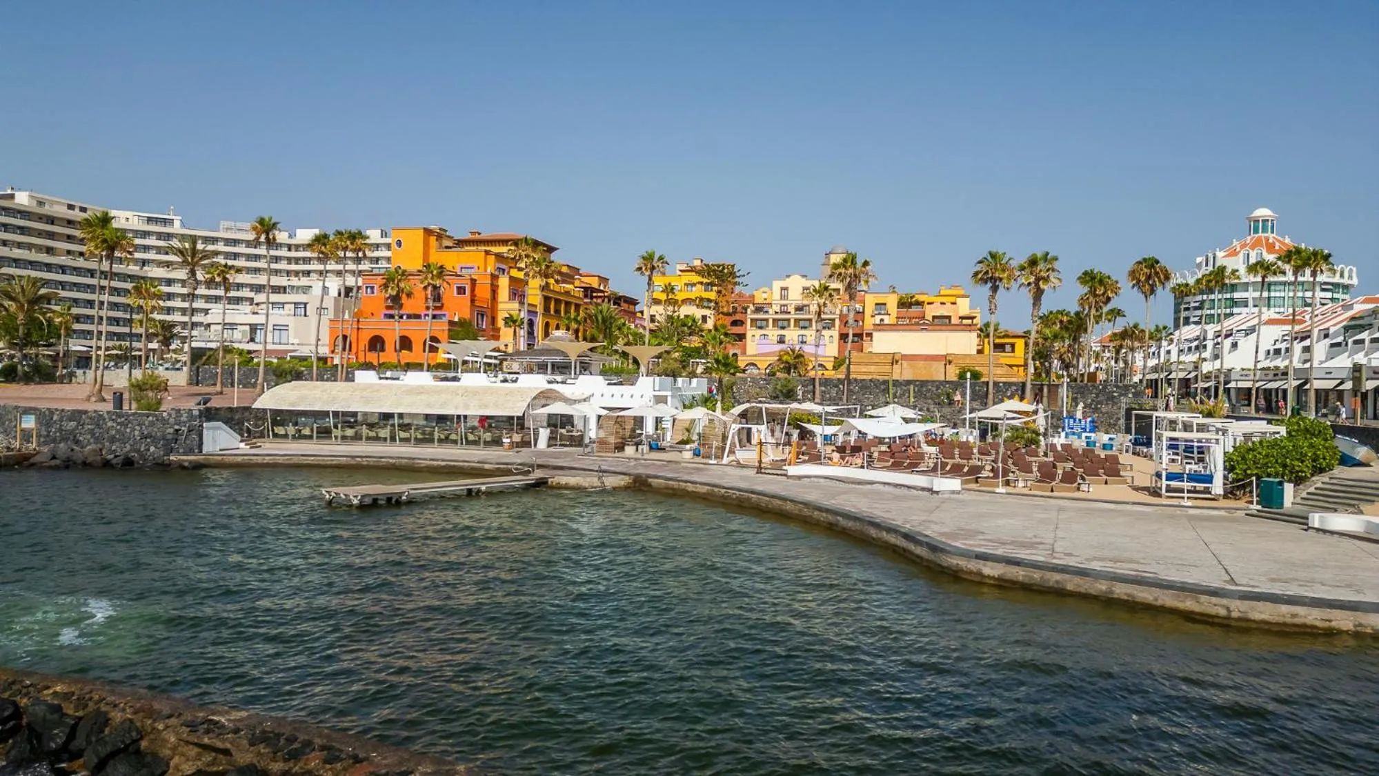 Property building in Europe Villa Cortes GL