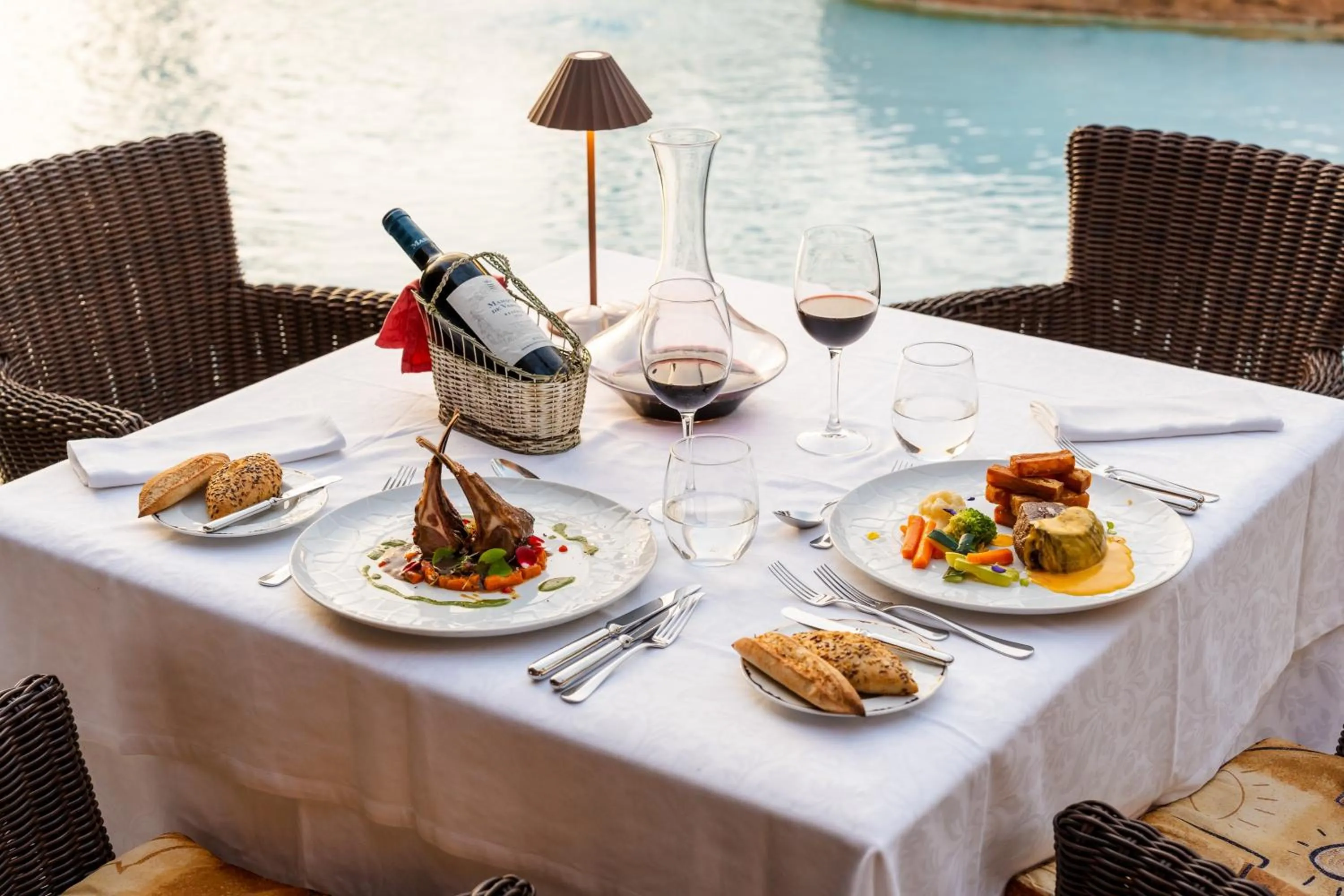 Food in Europe Villa Cortes GL