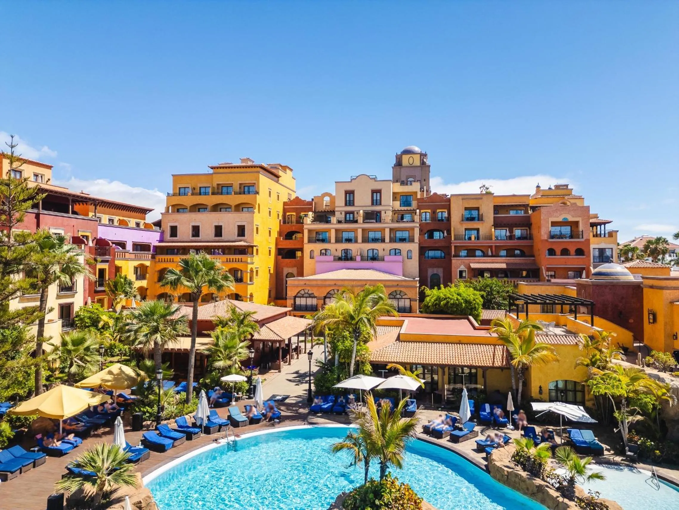 Property building in Europe Villa Cortes GL