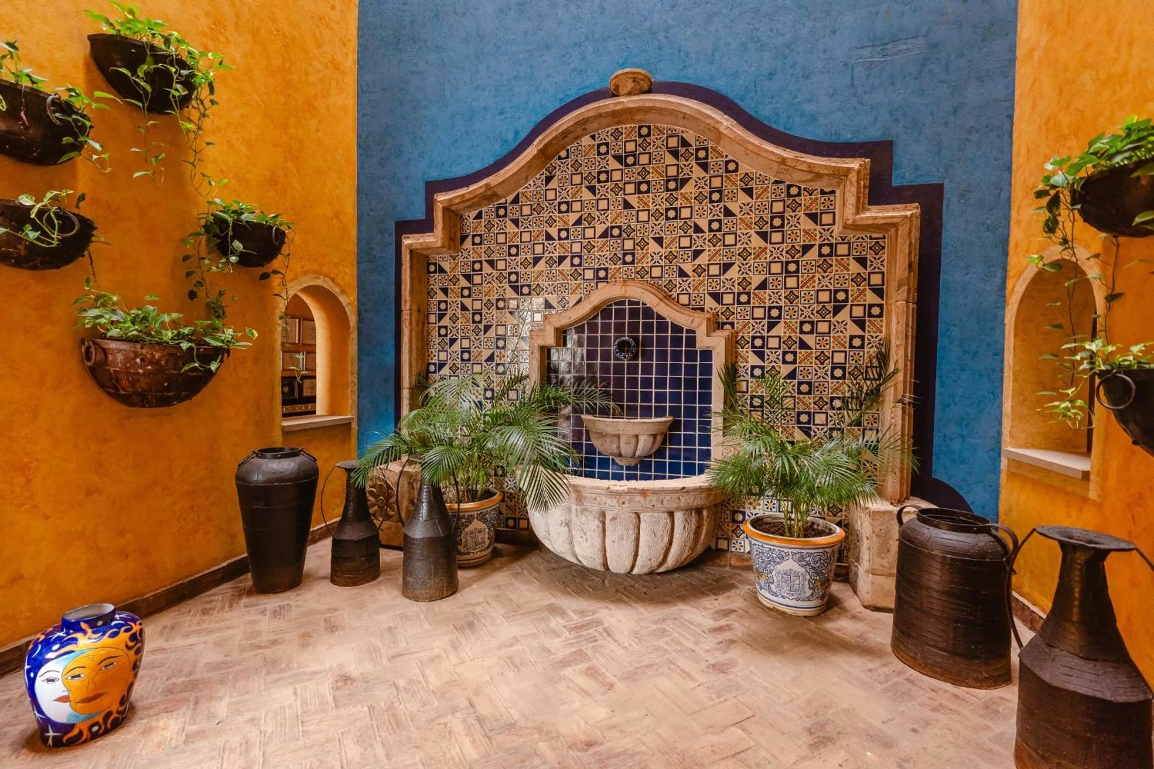 Decorative detail in Europe Villa Cortes GL