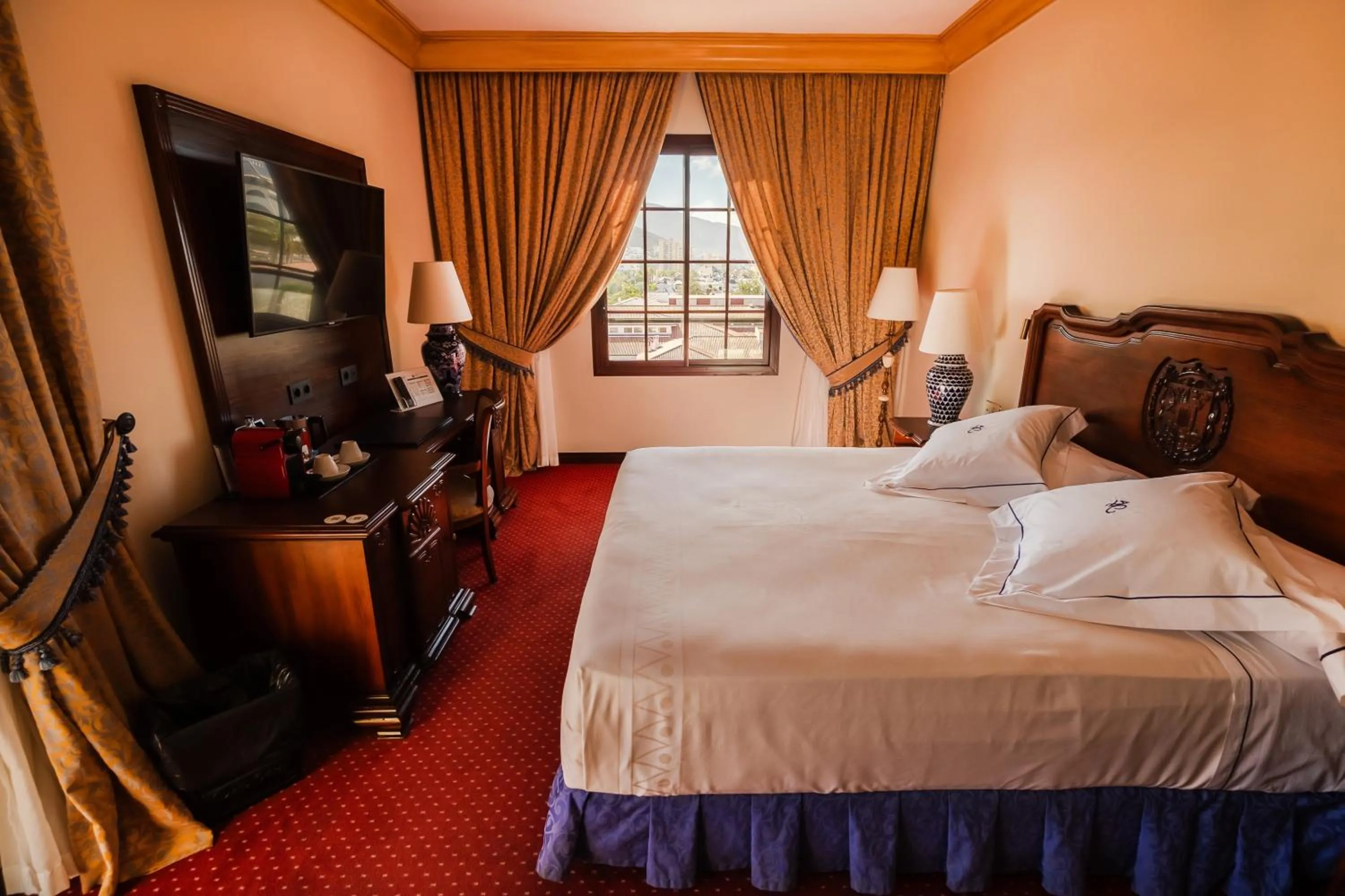 Bedroom, Bed in Europe Villa Cortes GL