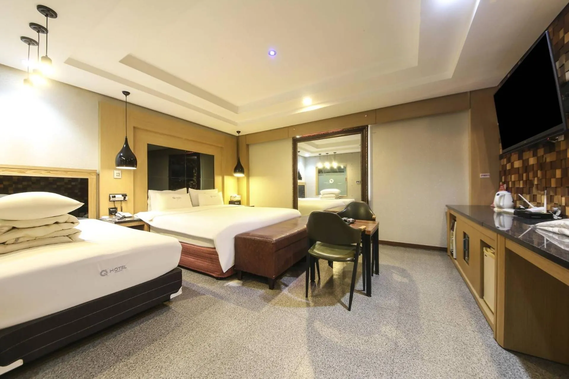 Bed in Q5 Hotel Busan Songdo