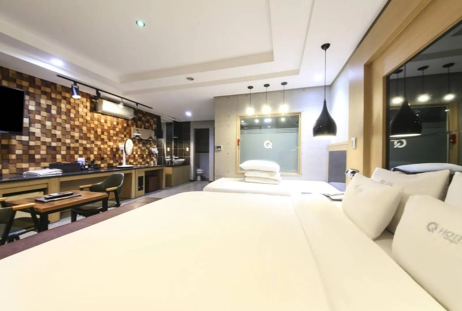 Bed in Q5 Hotel Busan Songdo