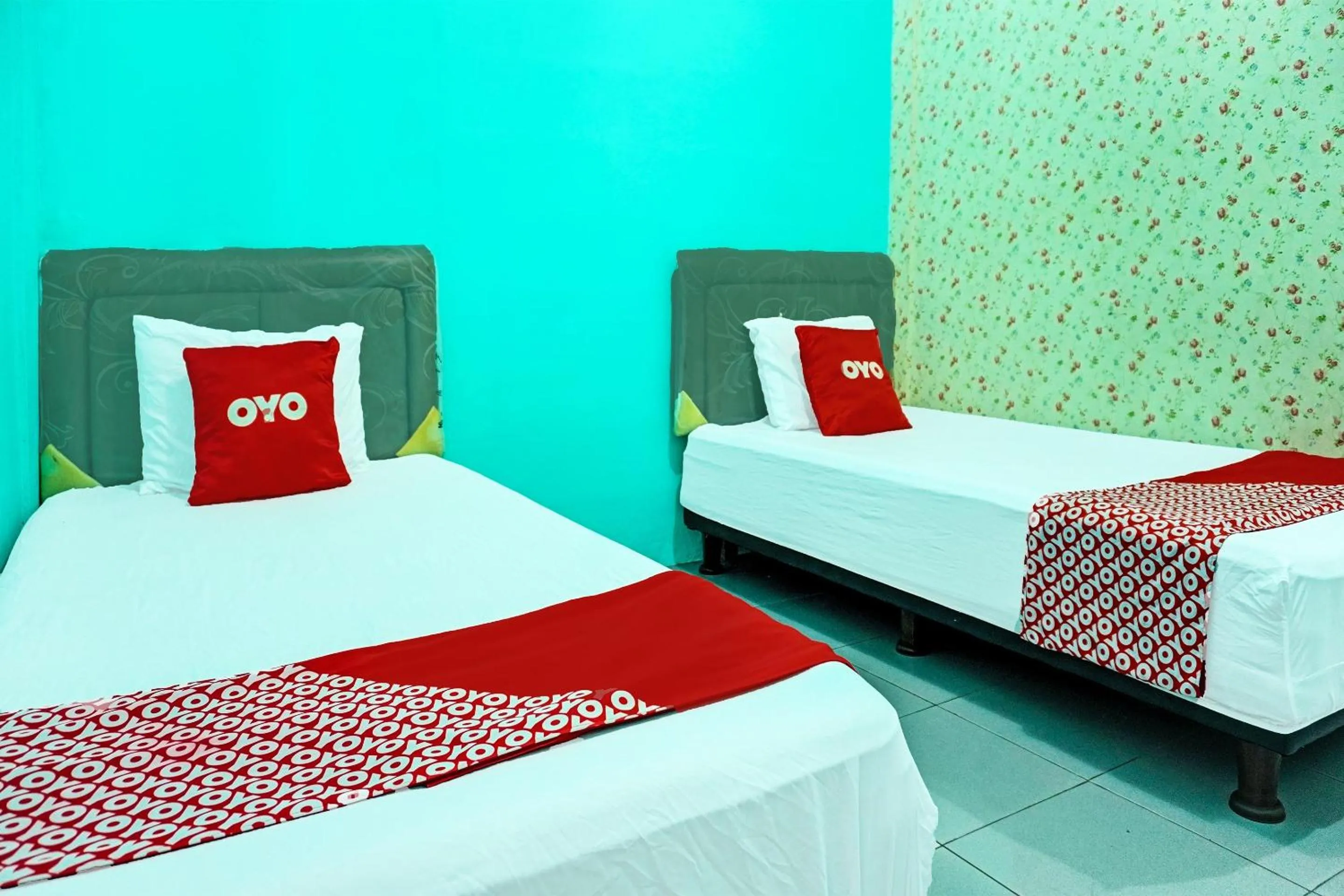 Bedroom, Bed in Hotel O Home Stay Elis Cateliya Syariah