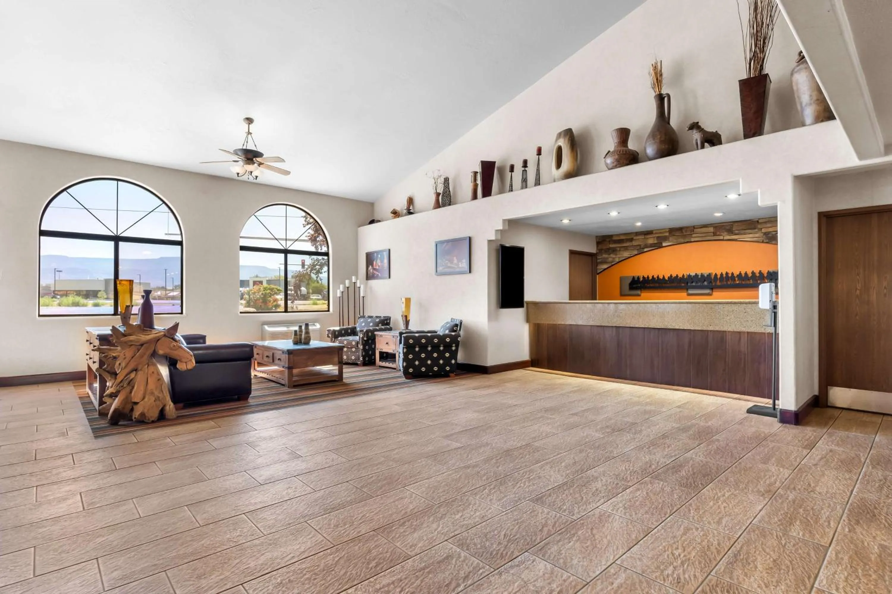 Lobby or reception in Best Western Grande River Inn & Suites