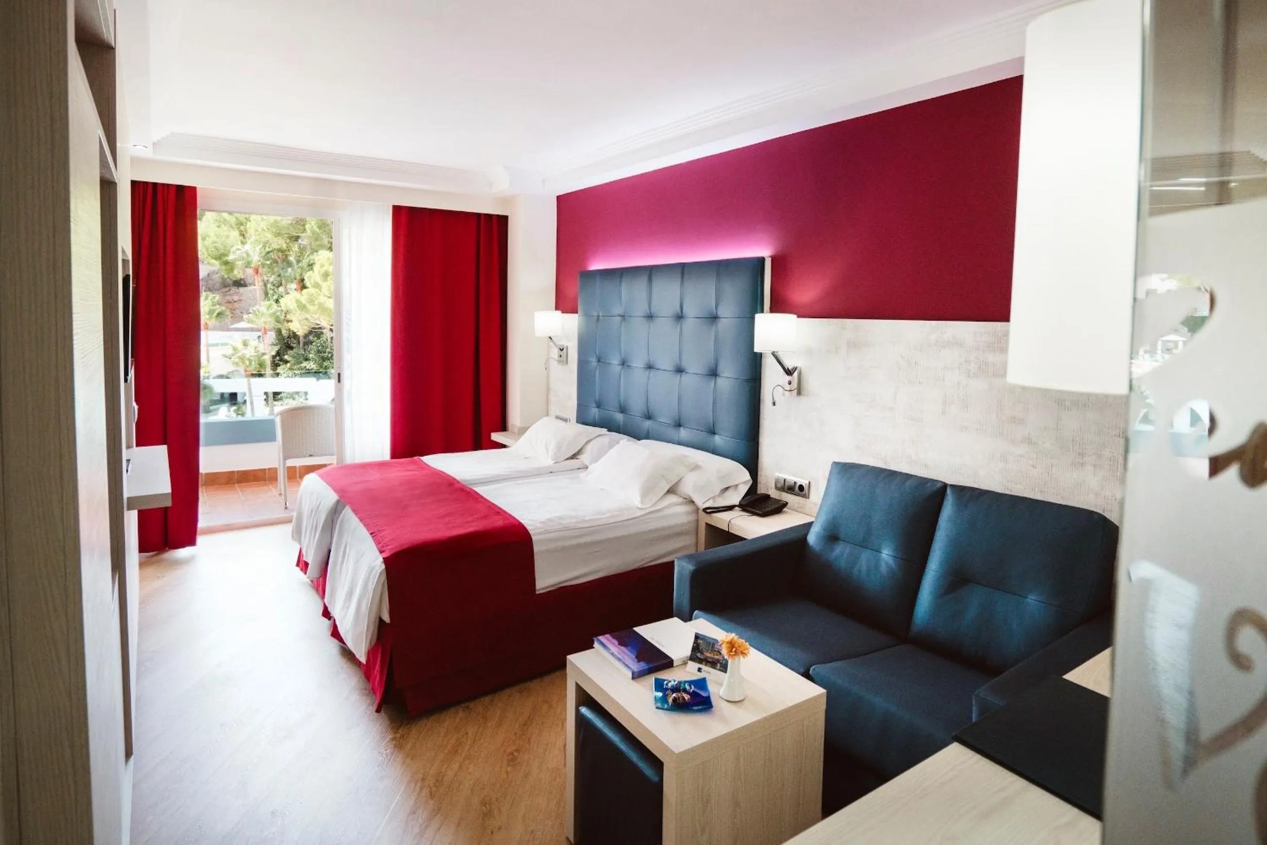 Bed in Europe Playa Marina - Adults Only