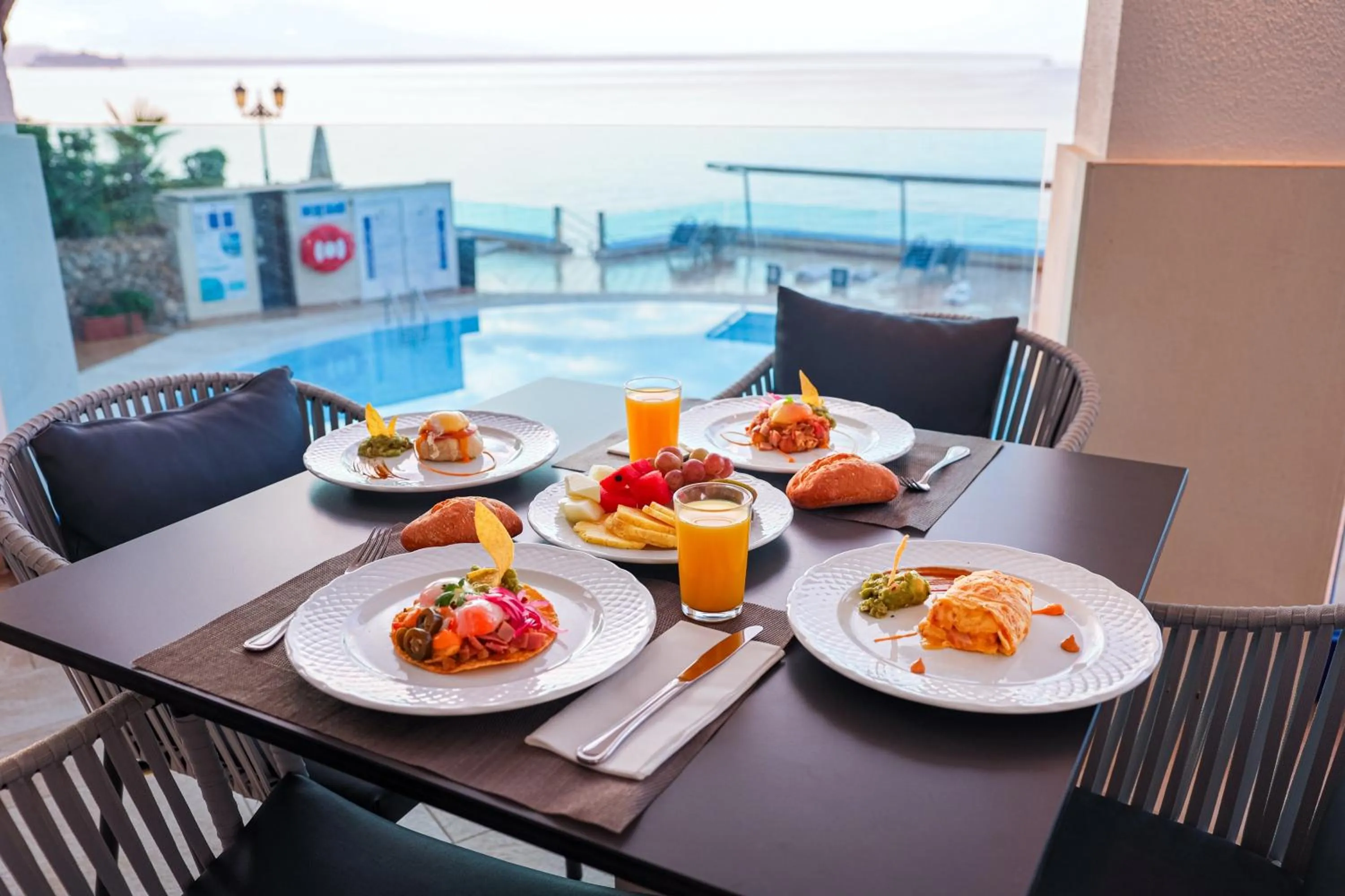 Breakfast in Europe Playa Marina - Adults Only