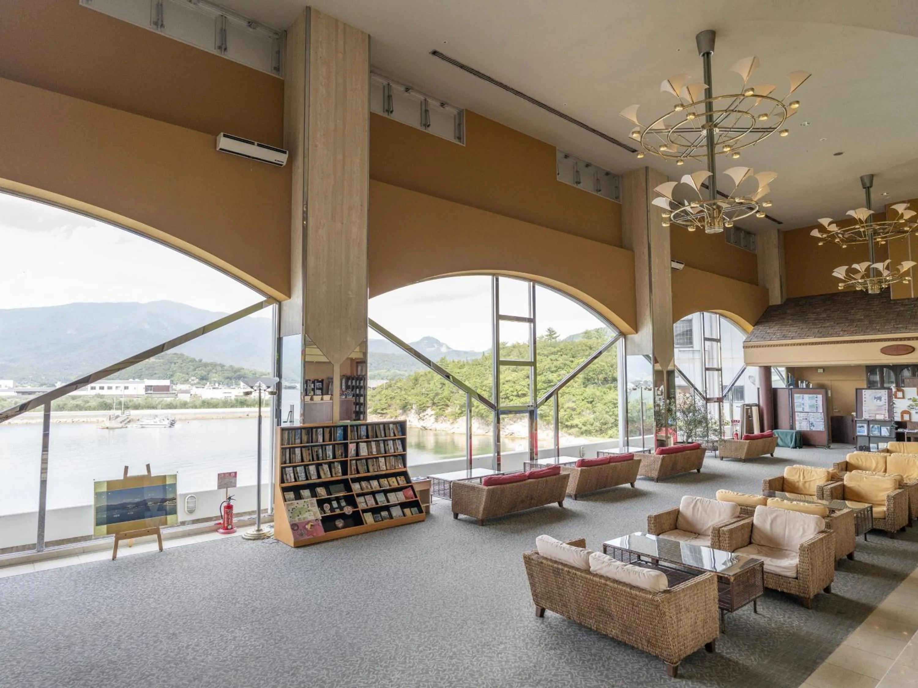 Lounge or bar in Bay Resort Hotel Shodoshima