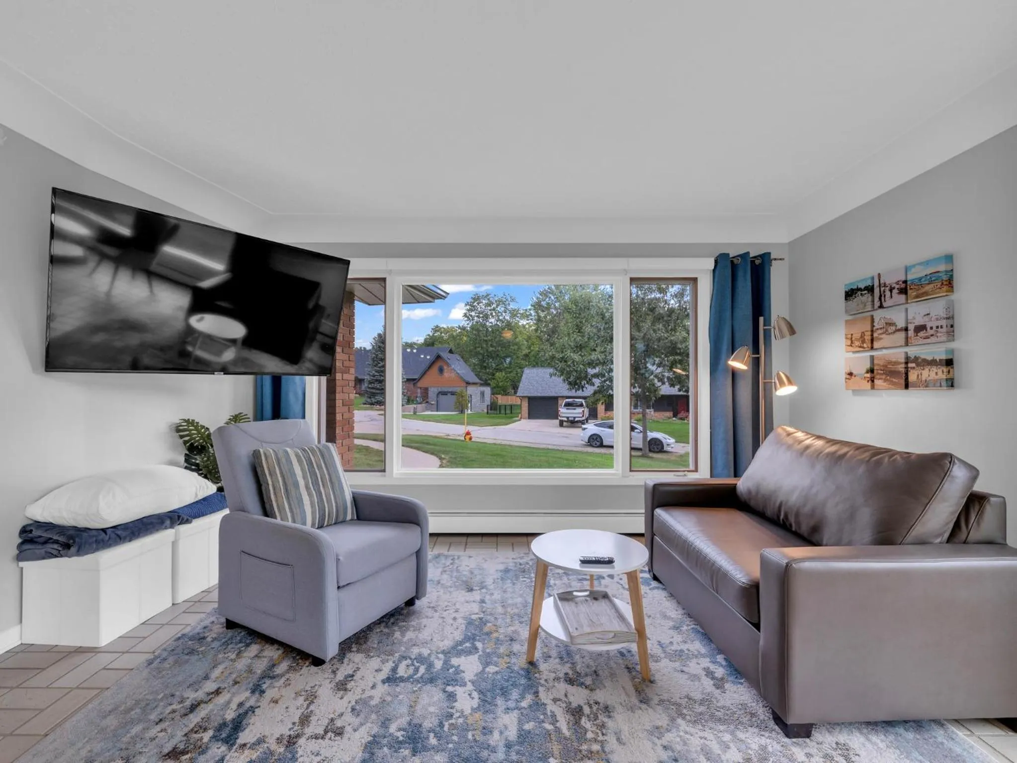 Seating area in Coastal Suite #1 Cozy Suite #2 - Seacliff Beach Suites